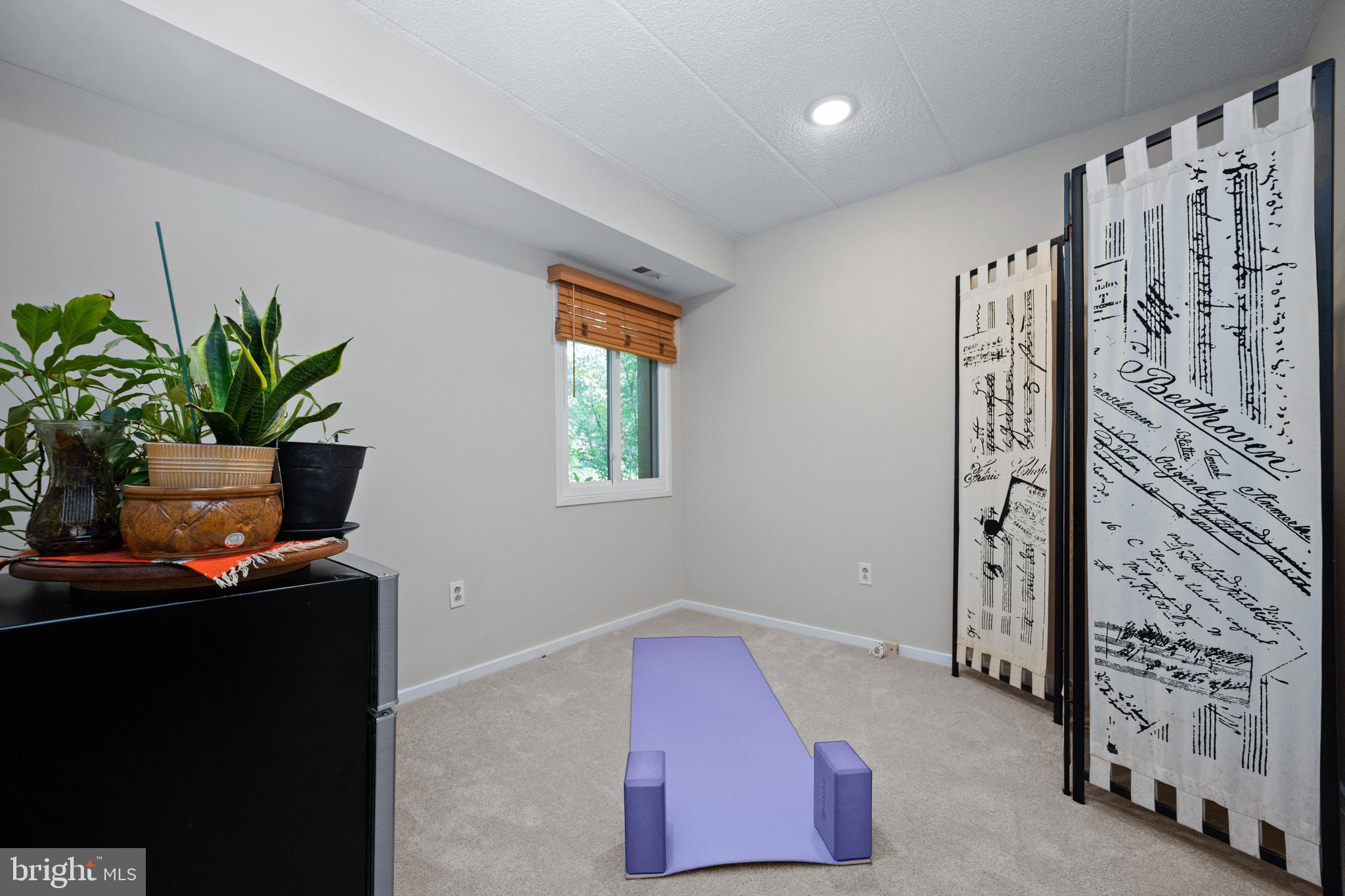 DEERING WOODS - Residential