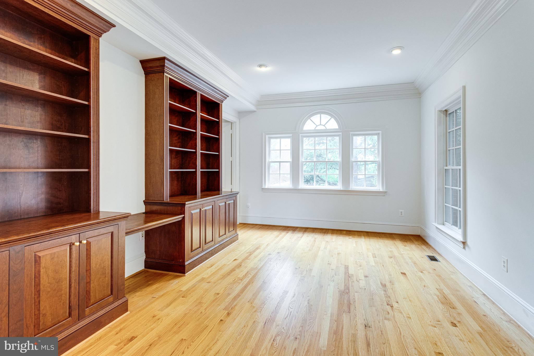 EVANS FARM - Residential