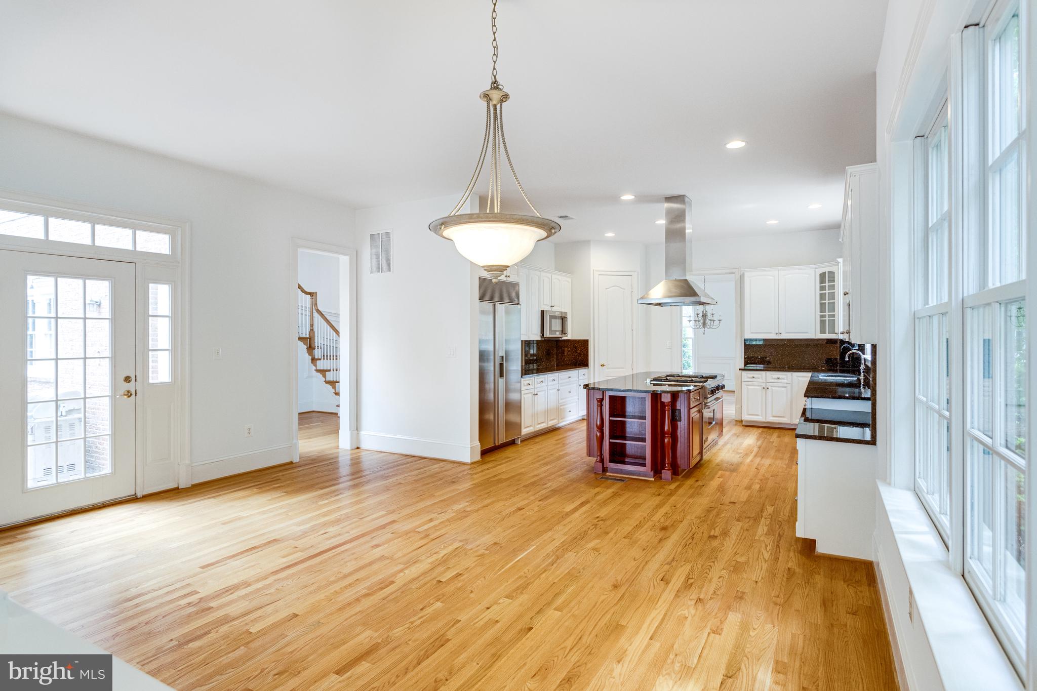 EVANS FARM - Residential