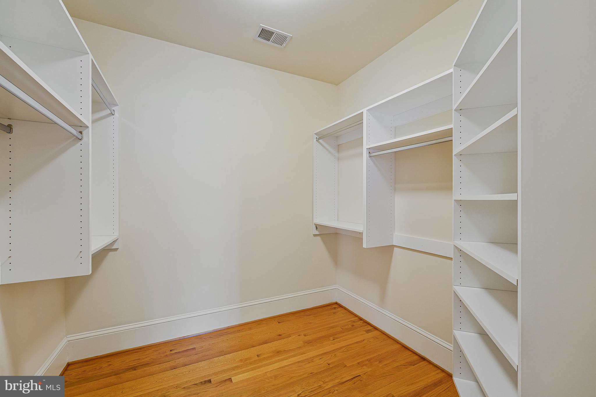 EVANS FARM - Residential