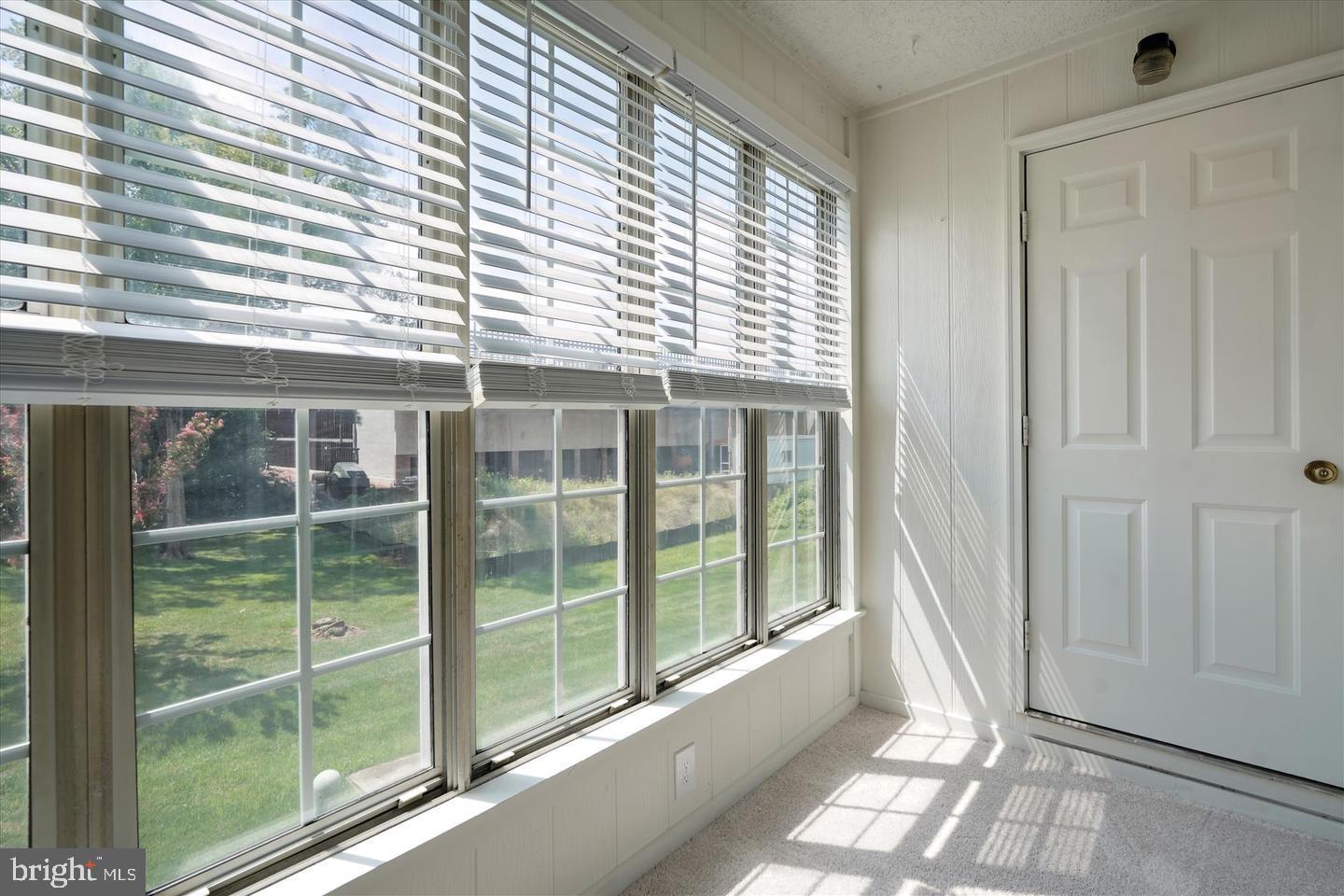 HUNTERS SQUARE - Residential Lease