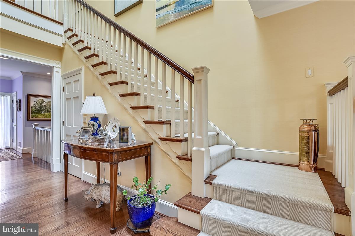 NORTH ROLAND PARK - Residential