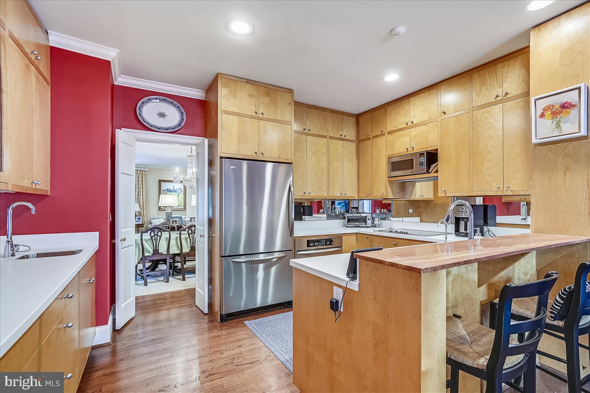 NORTH ROLAND PARK - Residential