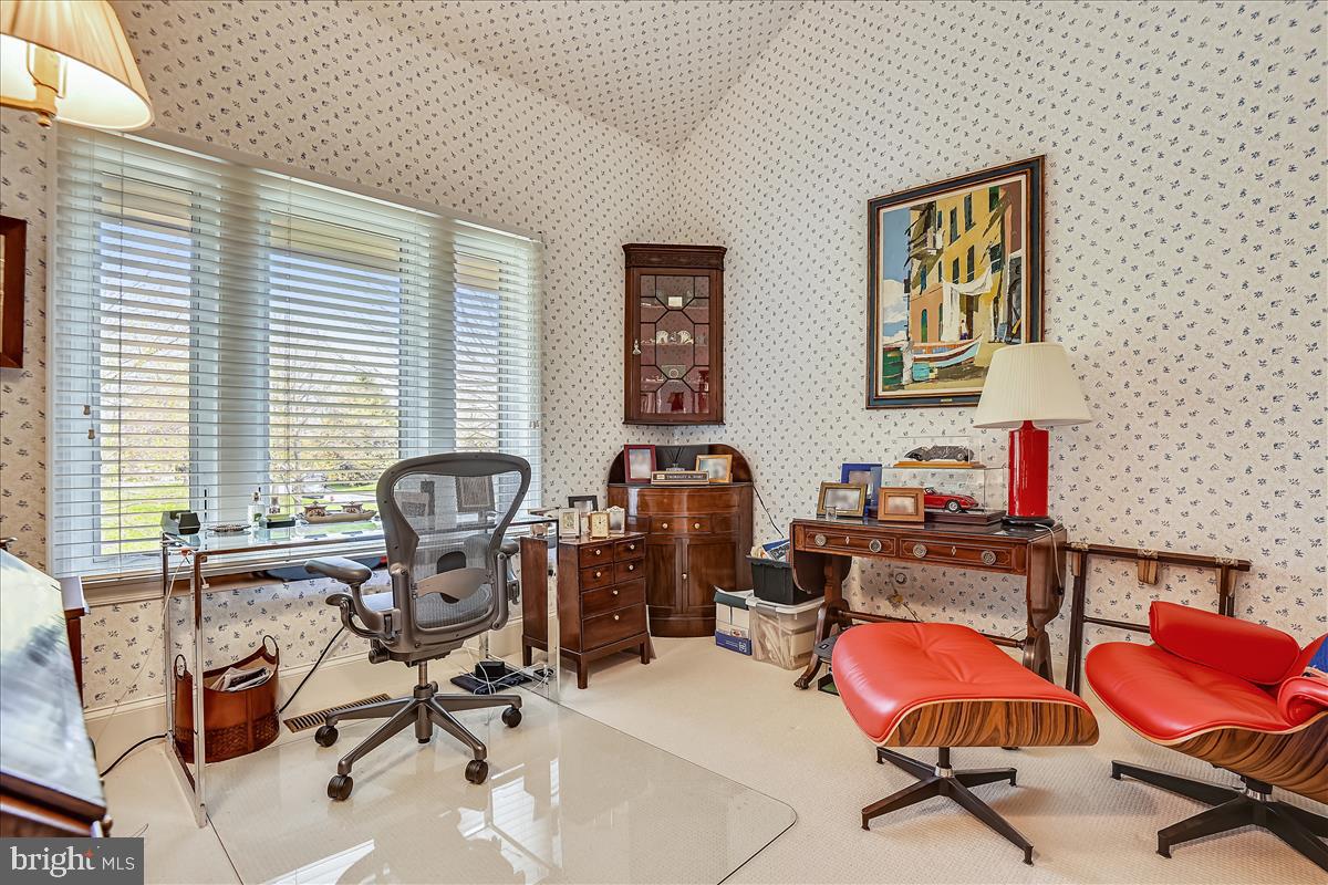 NORTH ROLAND PARK - Residential