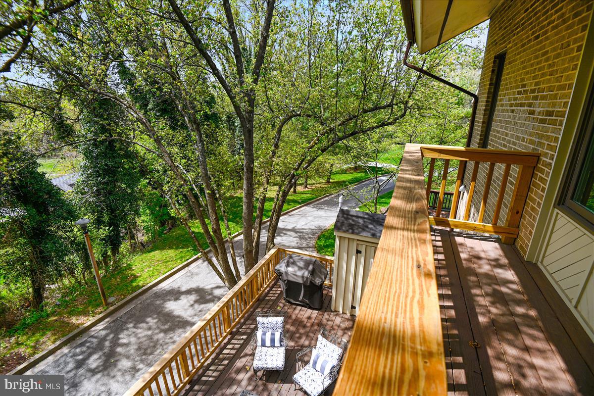 NORTH ROLAND PARK - Residential