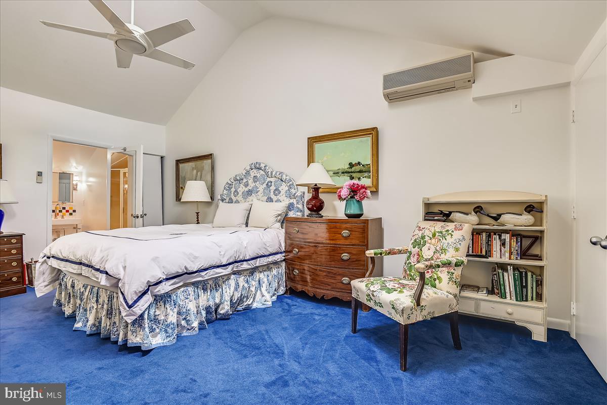 NORTH ROLAND PARK - Residential