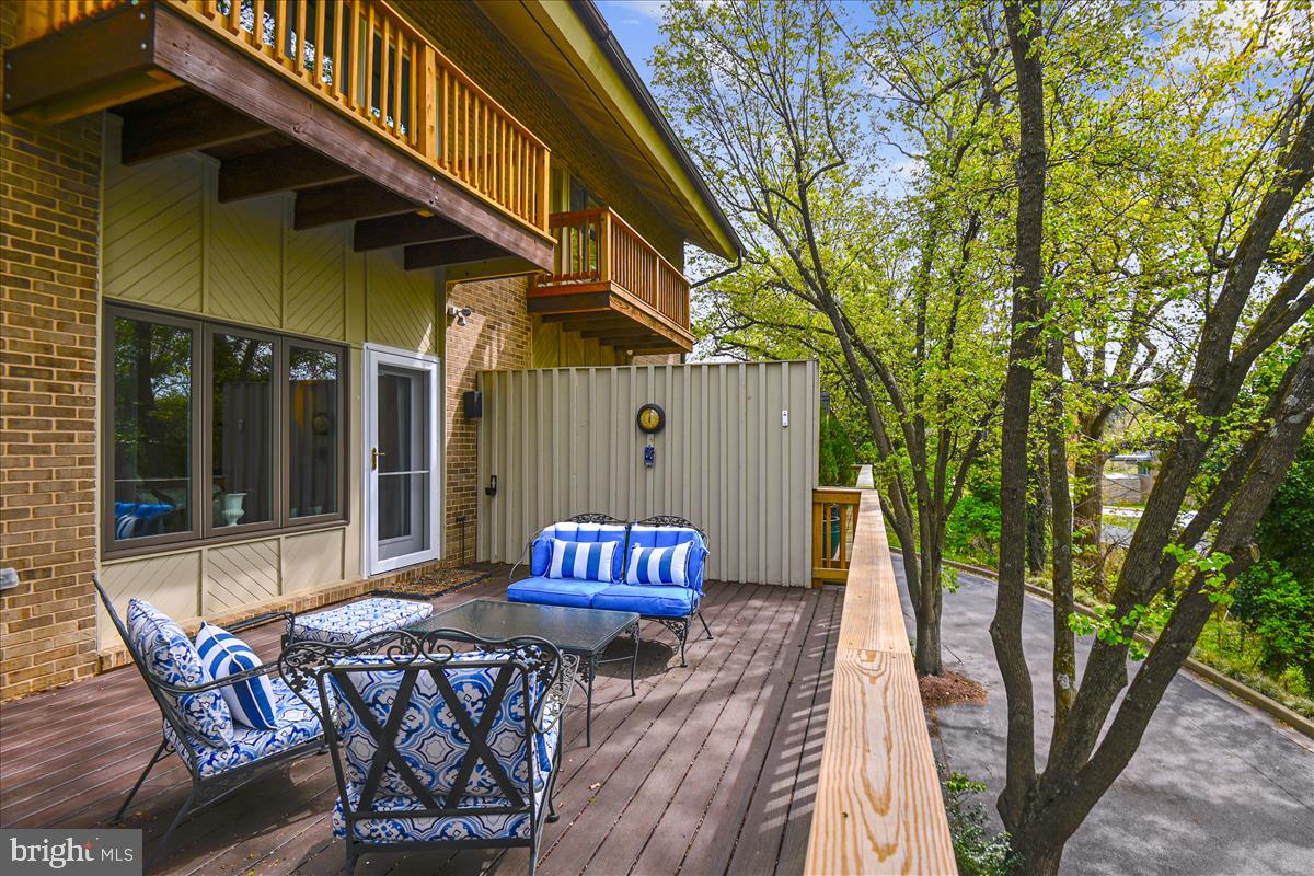 NORTH ROLAND PARK - Residential