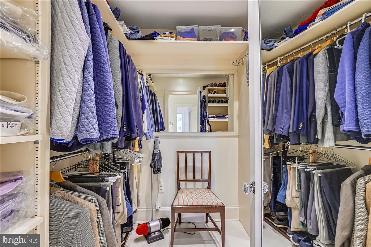 NORTH ROLAND PARK - Residential