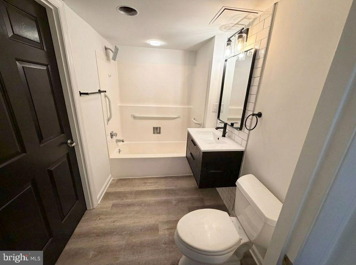 THE JEFFERSON - SUNRISE SENIOR LIVING - Residential