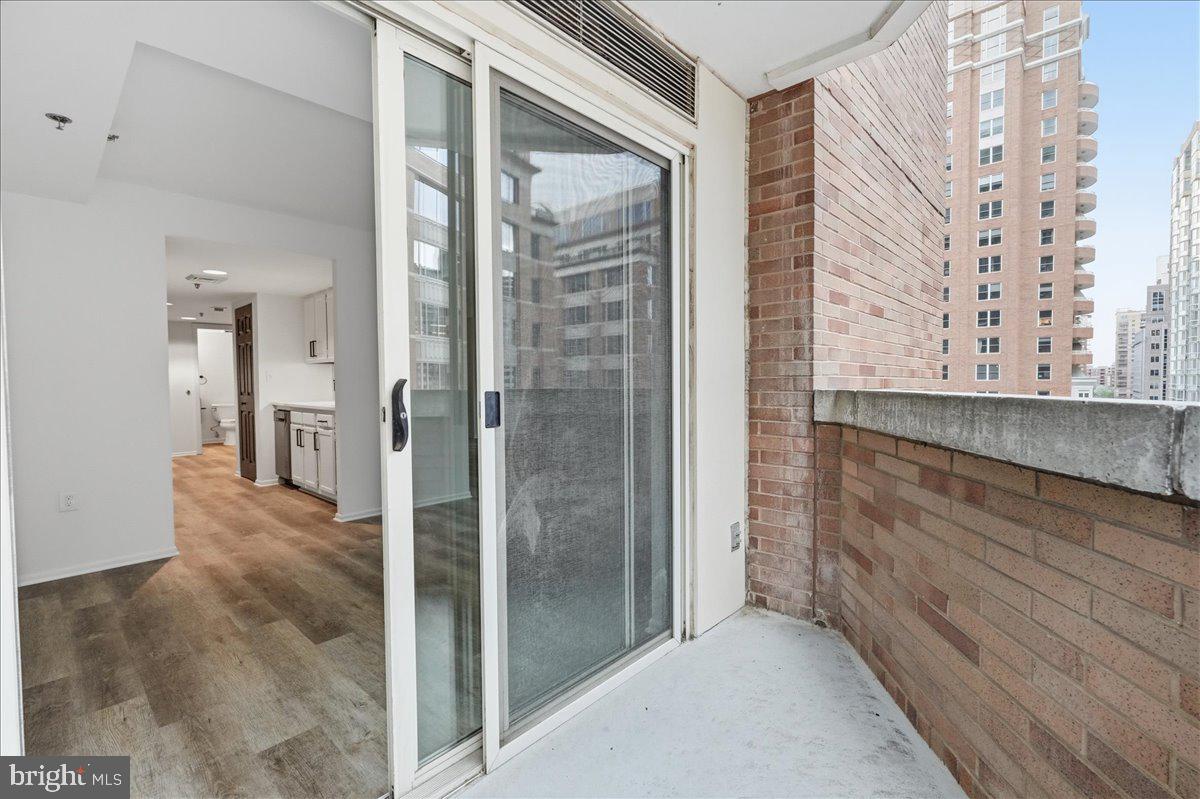 THE JEFFERSON - SUNRISE SENIOR LIVING - Residential