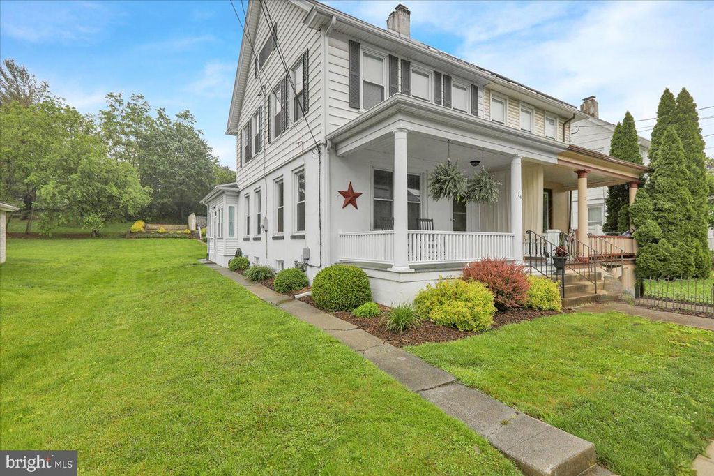 Photo of 143 E Main Street, BROWNSTOWN, PA 17508 (MLS # PALA2069828)