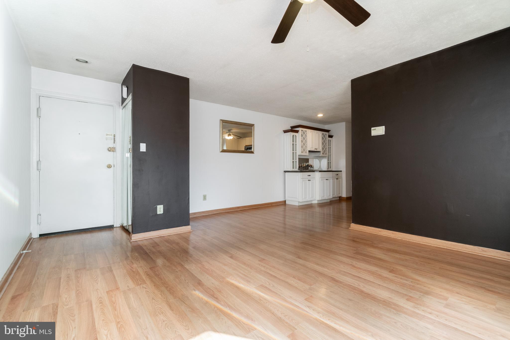 GARDEN OWINGS MILLS - Residential