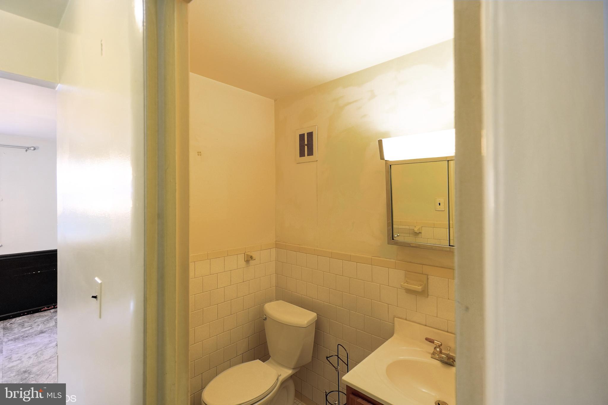 BEECHWOOD SQUARE - Residential