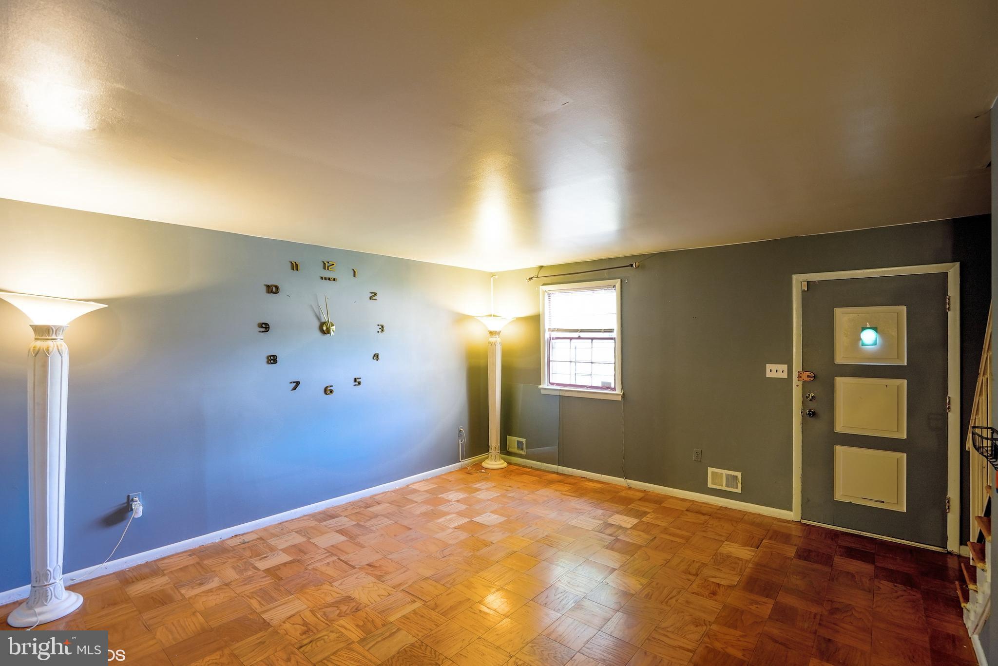 BEECHWOOD SQUARE - Residential