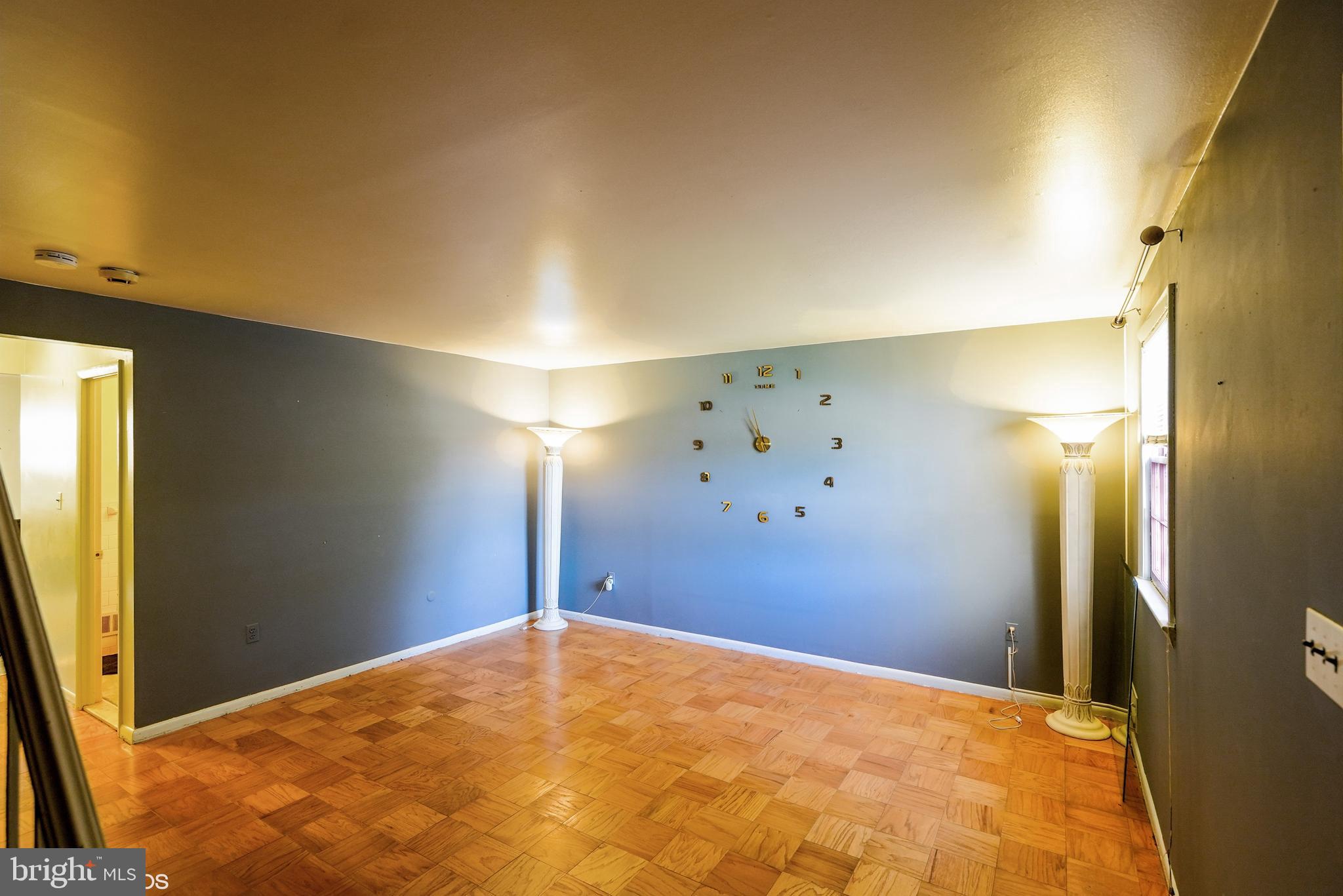 BEECHWOOD SQUARE - Residential