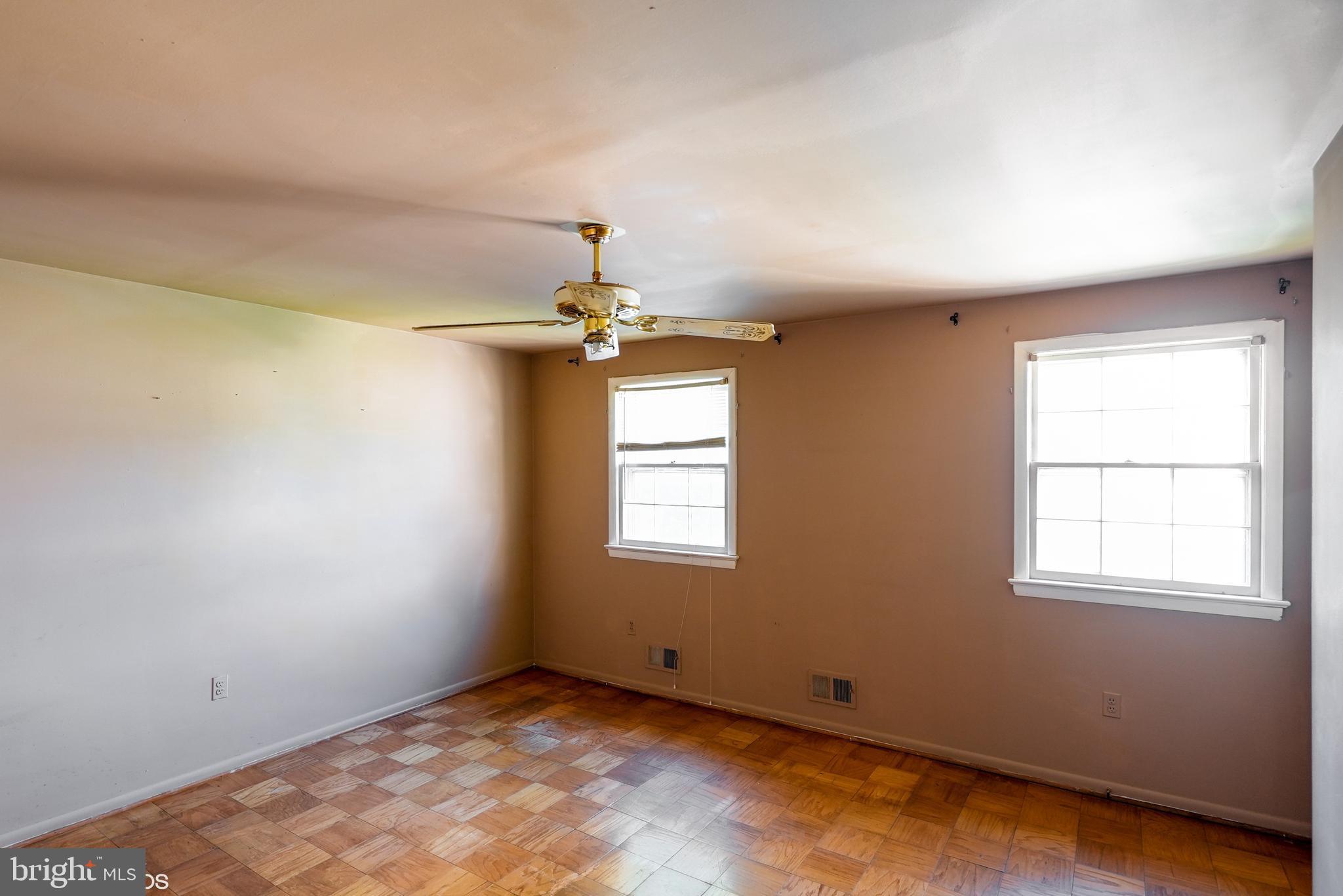 BEECHWOOD SQUARE - Residential