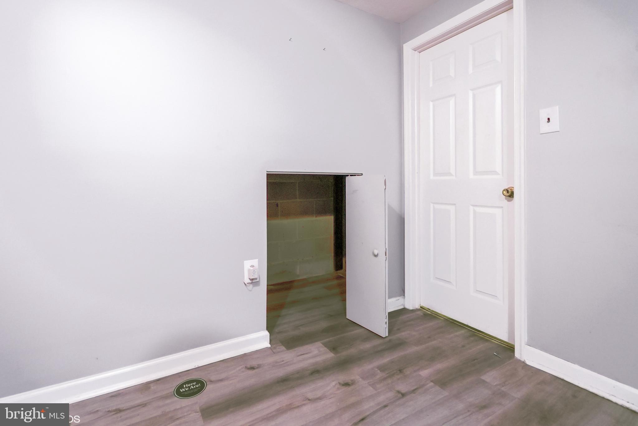 BEECHWOOD SQUARE - Residential