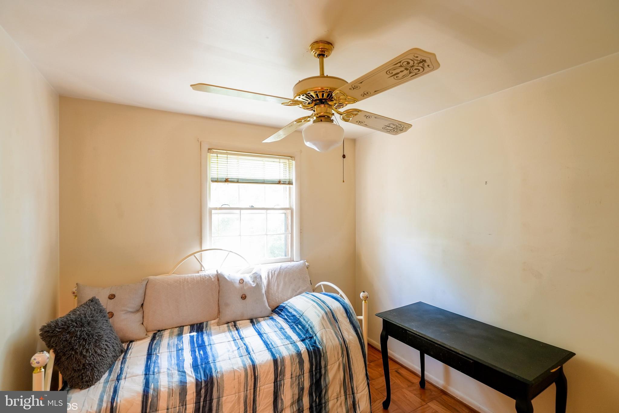 BEECHWOOD SQUARE - Residential