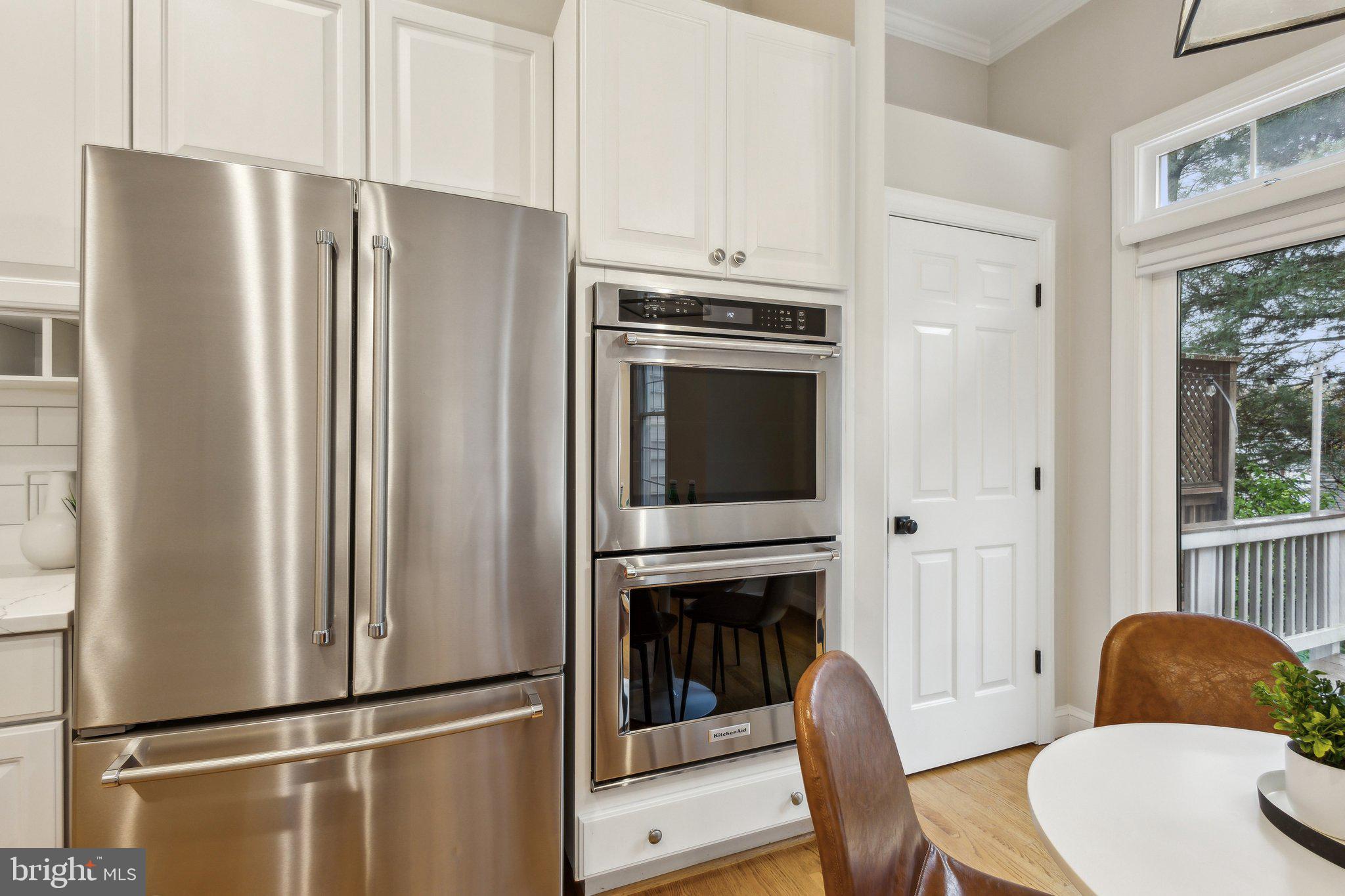 PARI TOWNS - Residential