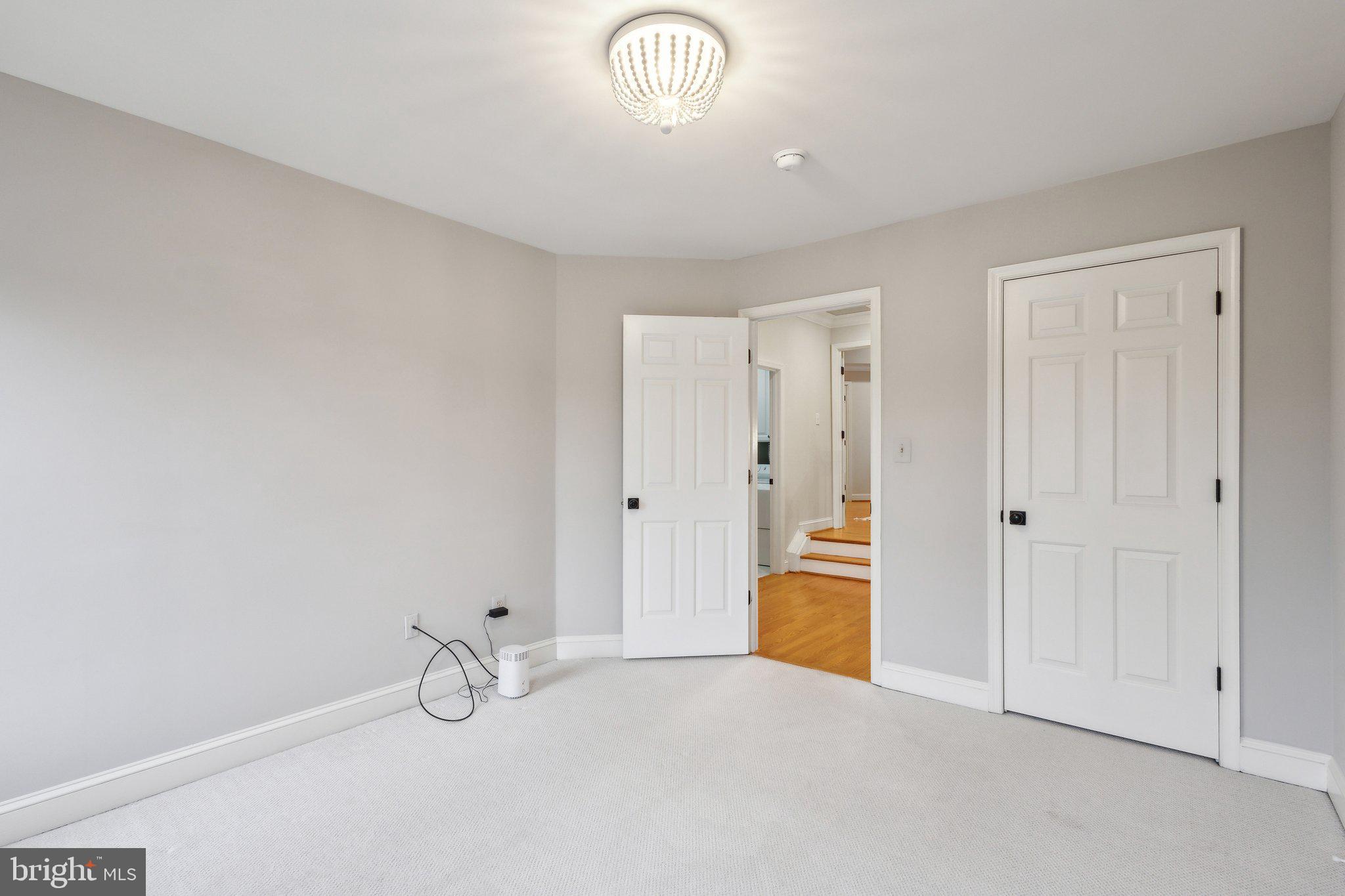 PARI TOWNS - Residential