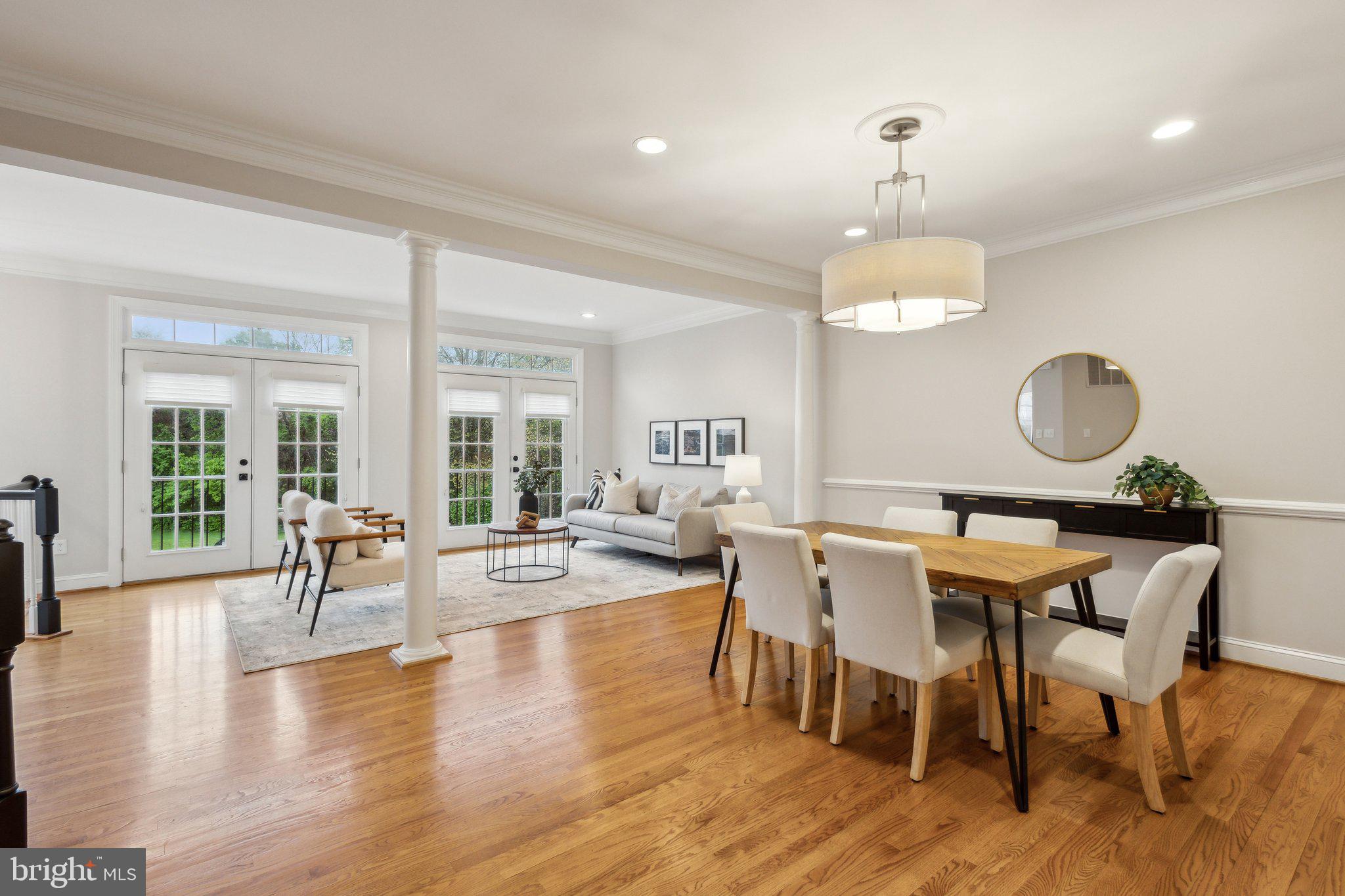 PARI TOWNS - Residential