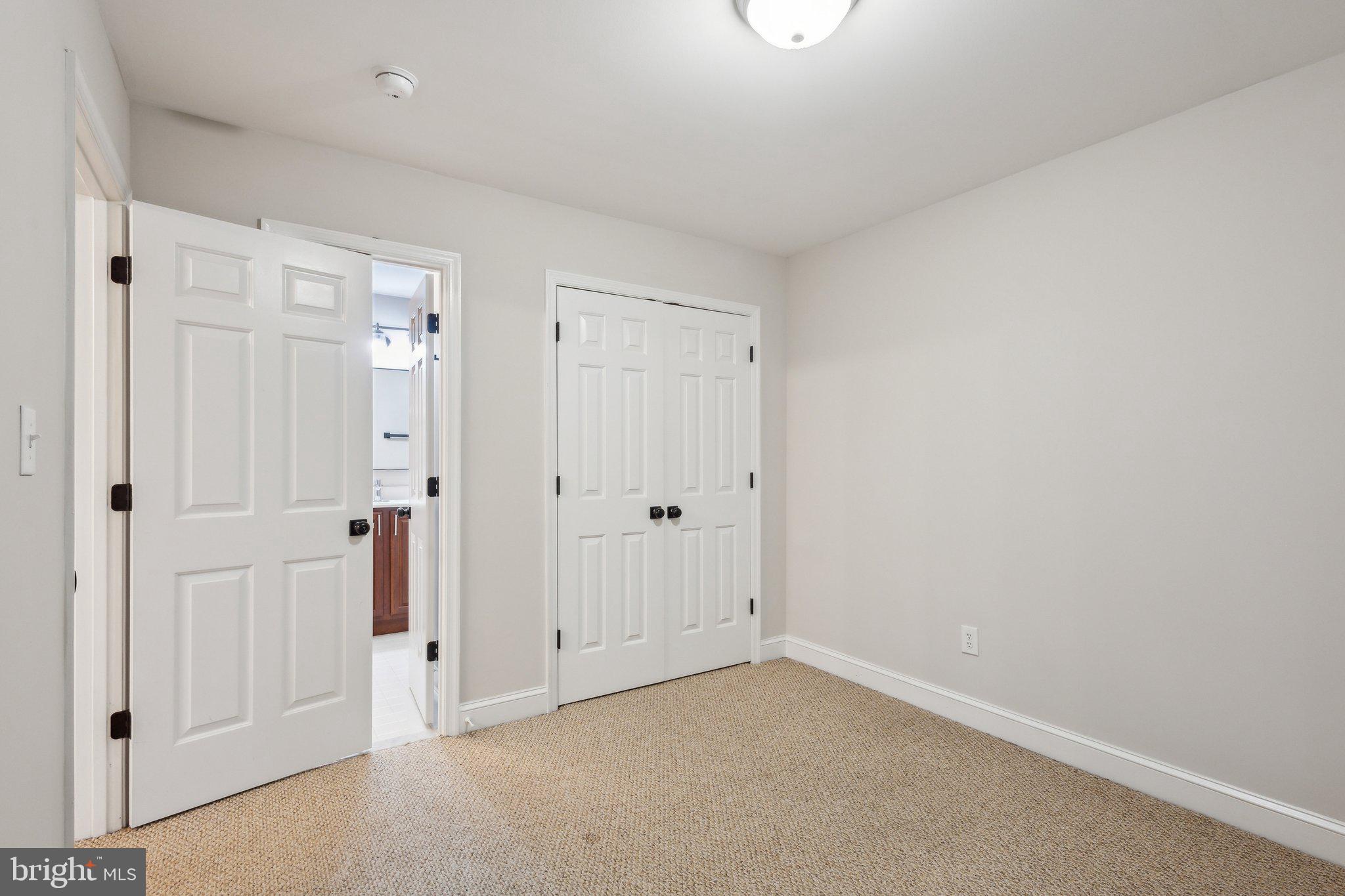 PARI TOWNS - Residential