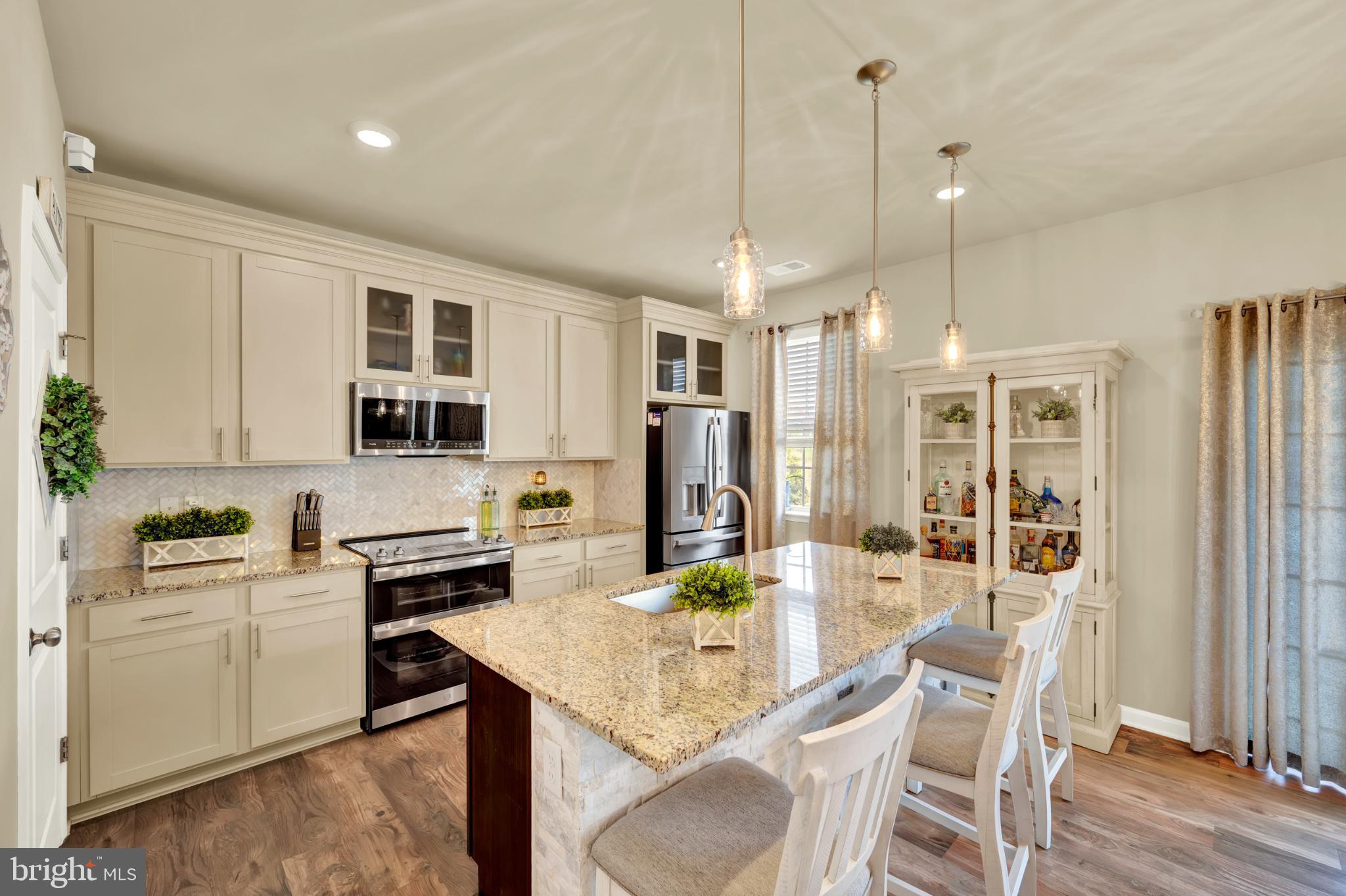 MAGNOLIA SPRINGS - Residential