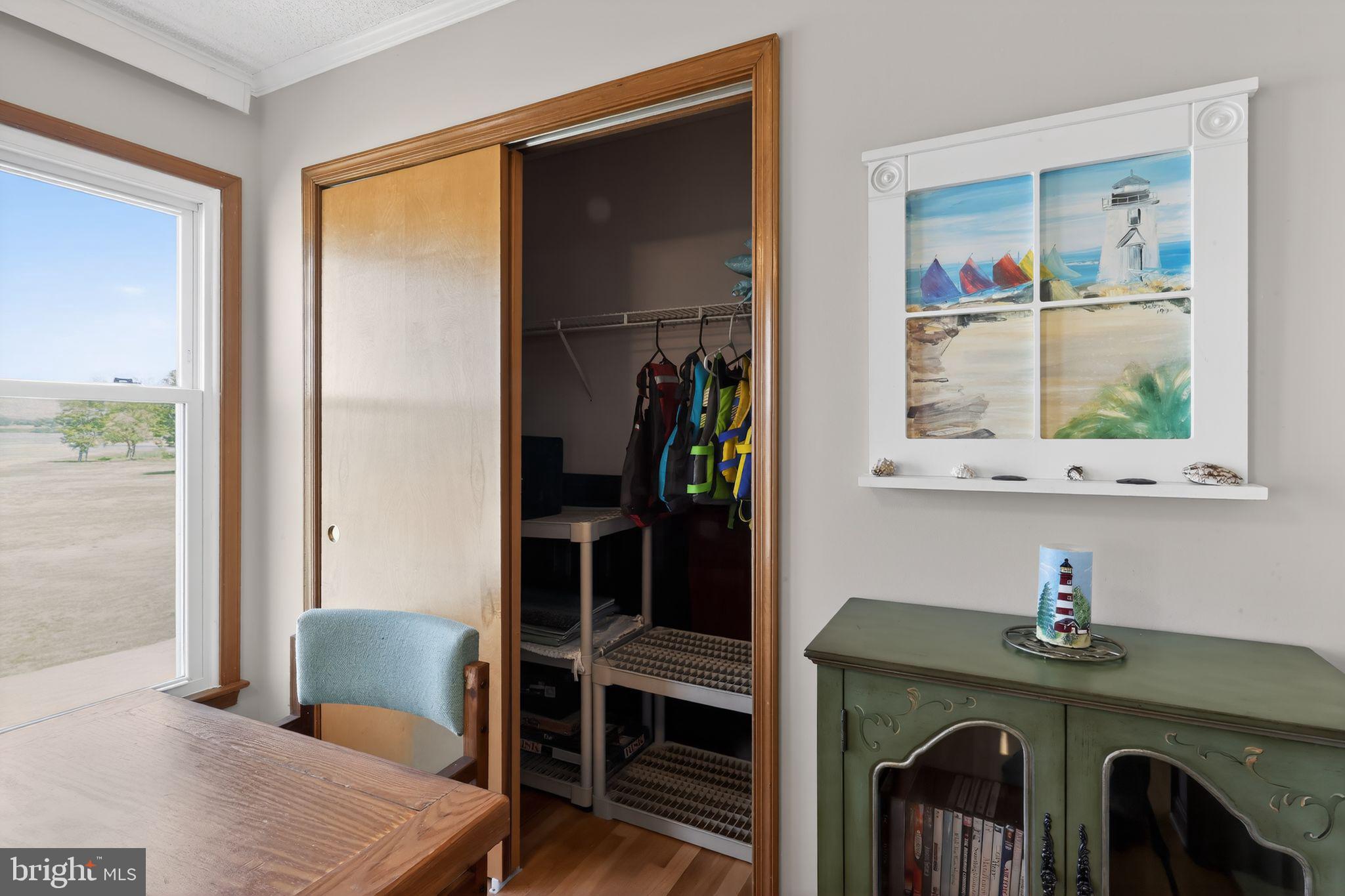 WEST VIEW SHORES - Residential