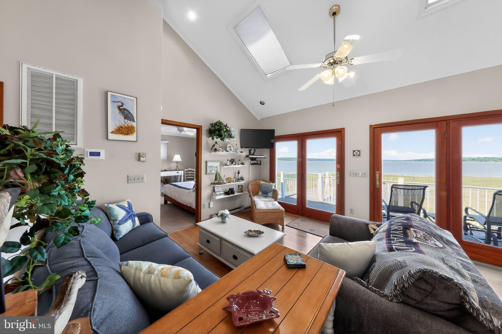 WEST VIEW SHORES - Residential