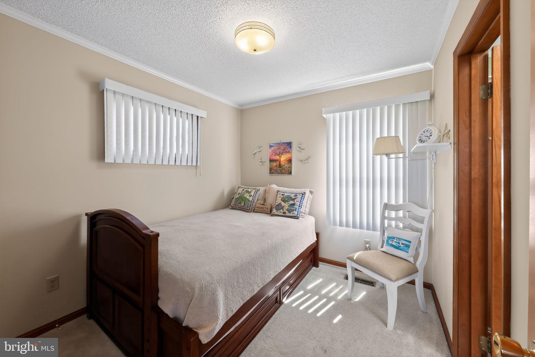 WEST VIEW SHORES - Residential