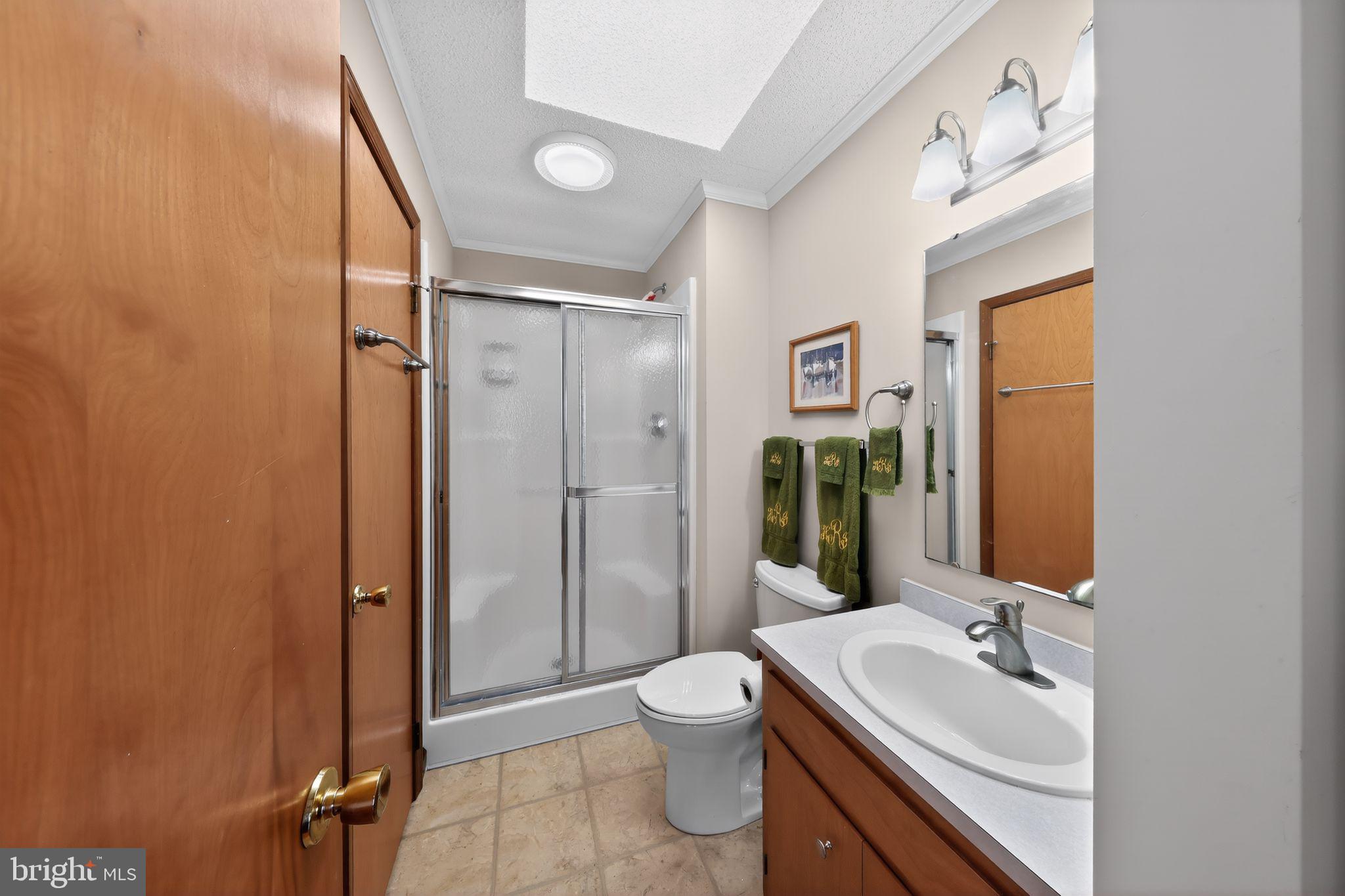 WEST VIEW SHORES - Residential