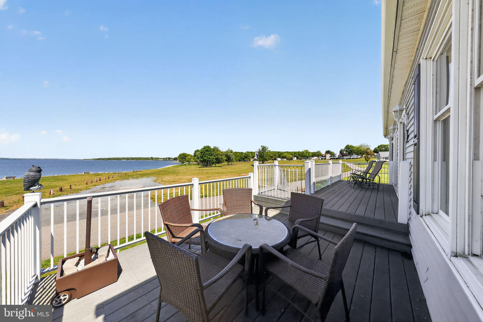 WEST VIEW SHORES - Residential