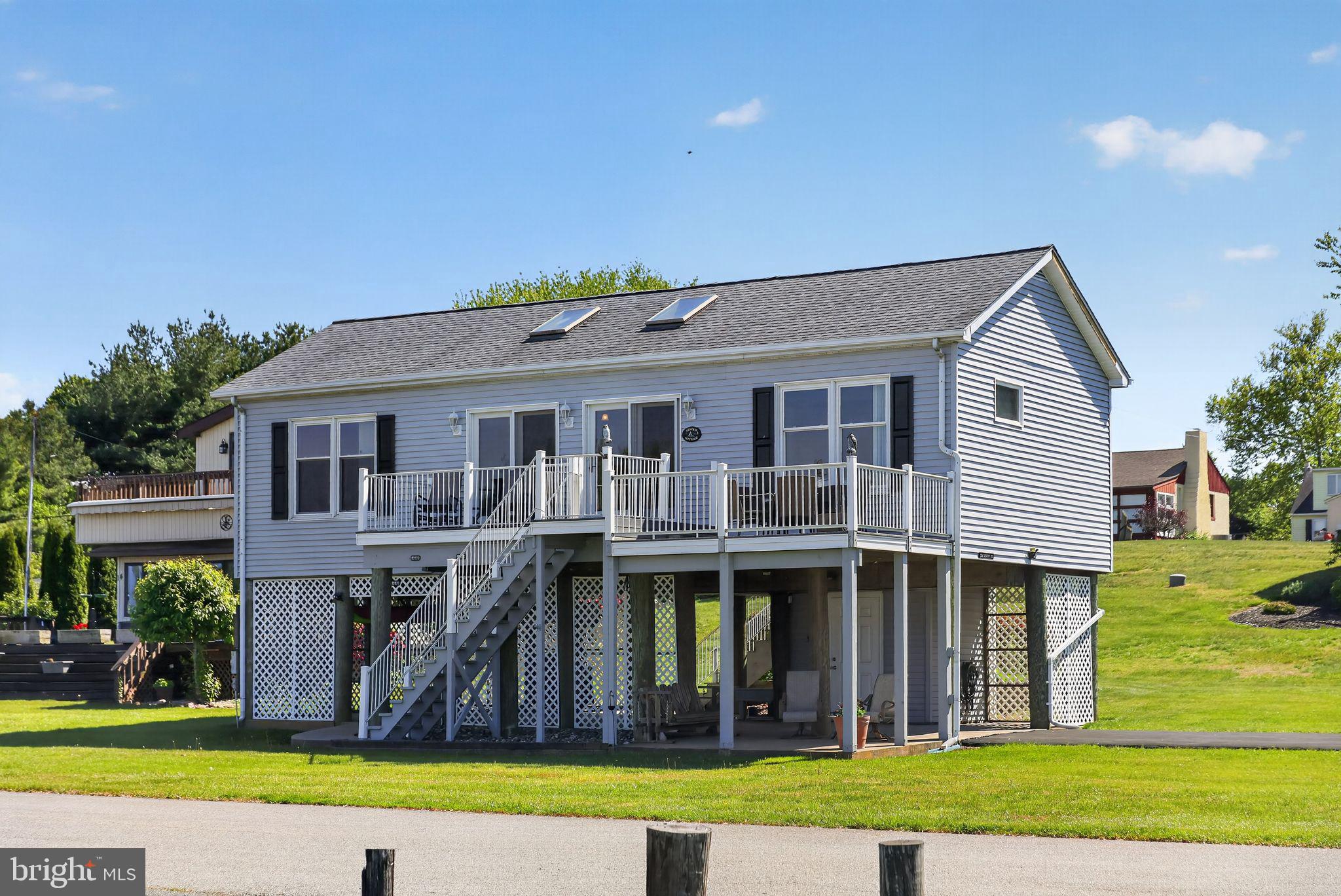 WEST VIEW SHORES - Residential