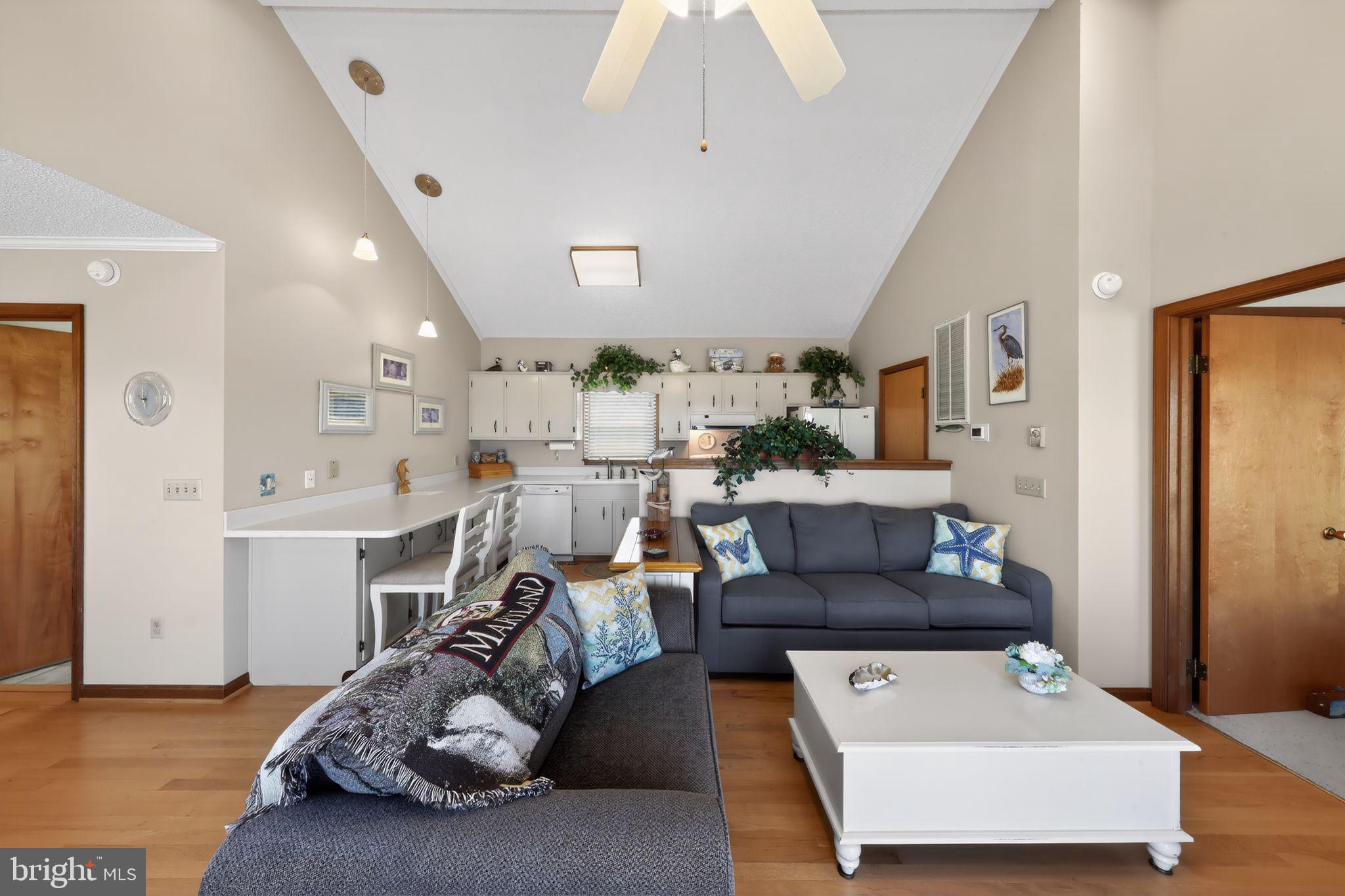 WEST VIEW SHORES - Residential