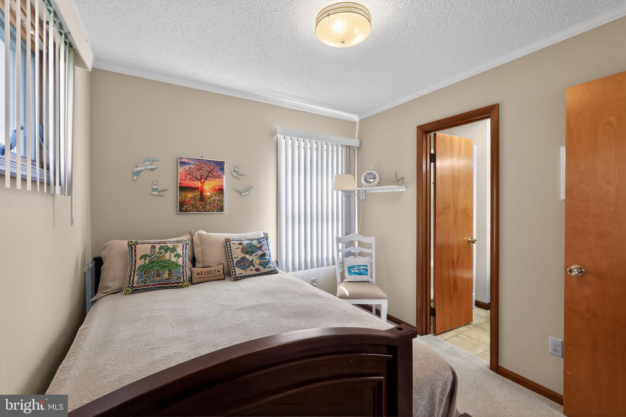 WEST VIEW SHORES - Residential
