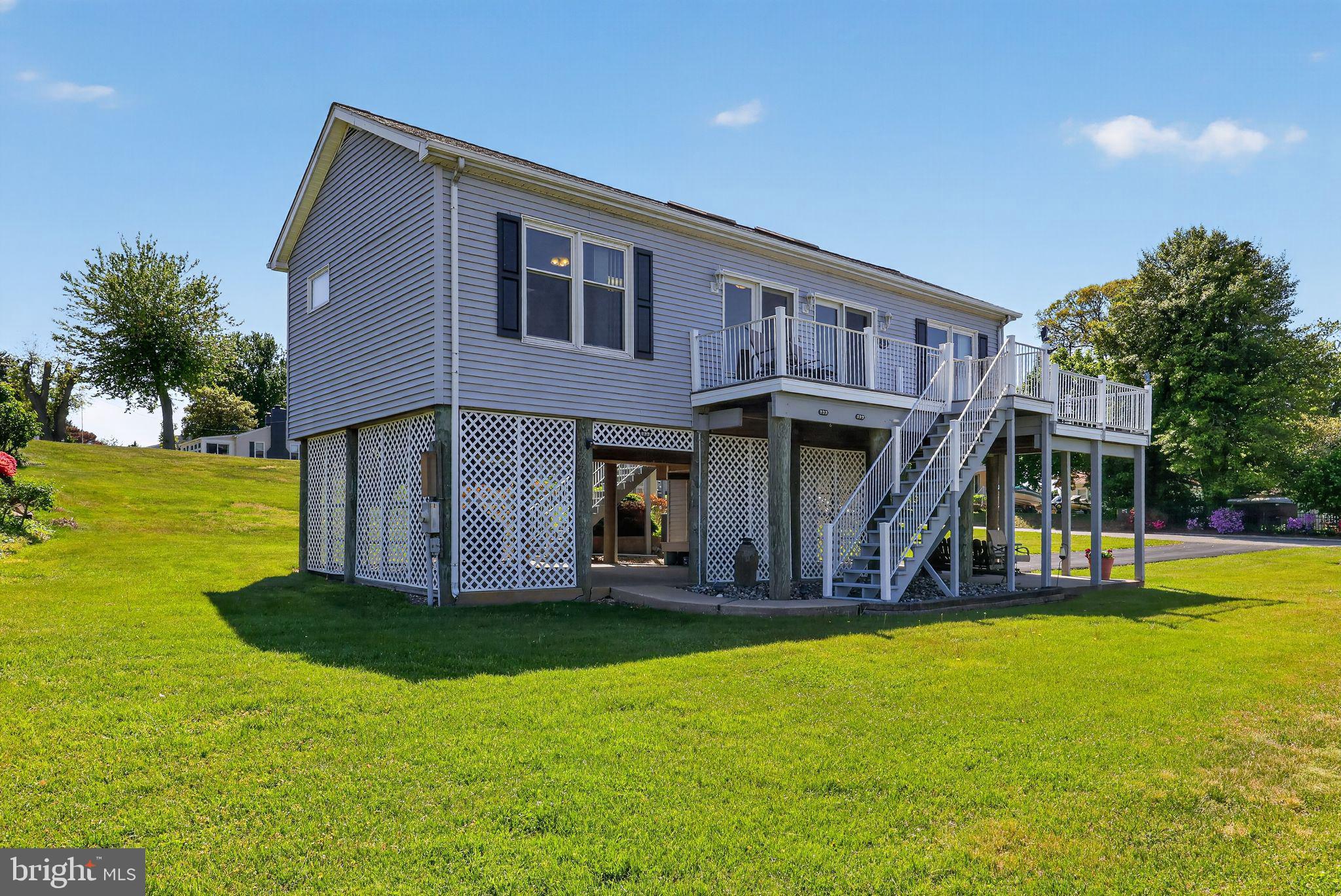 WEST VIEW SHORES - Residential