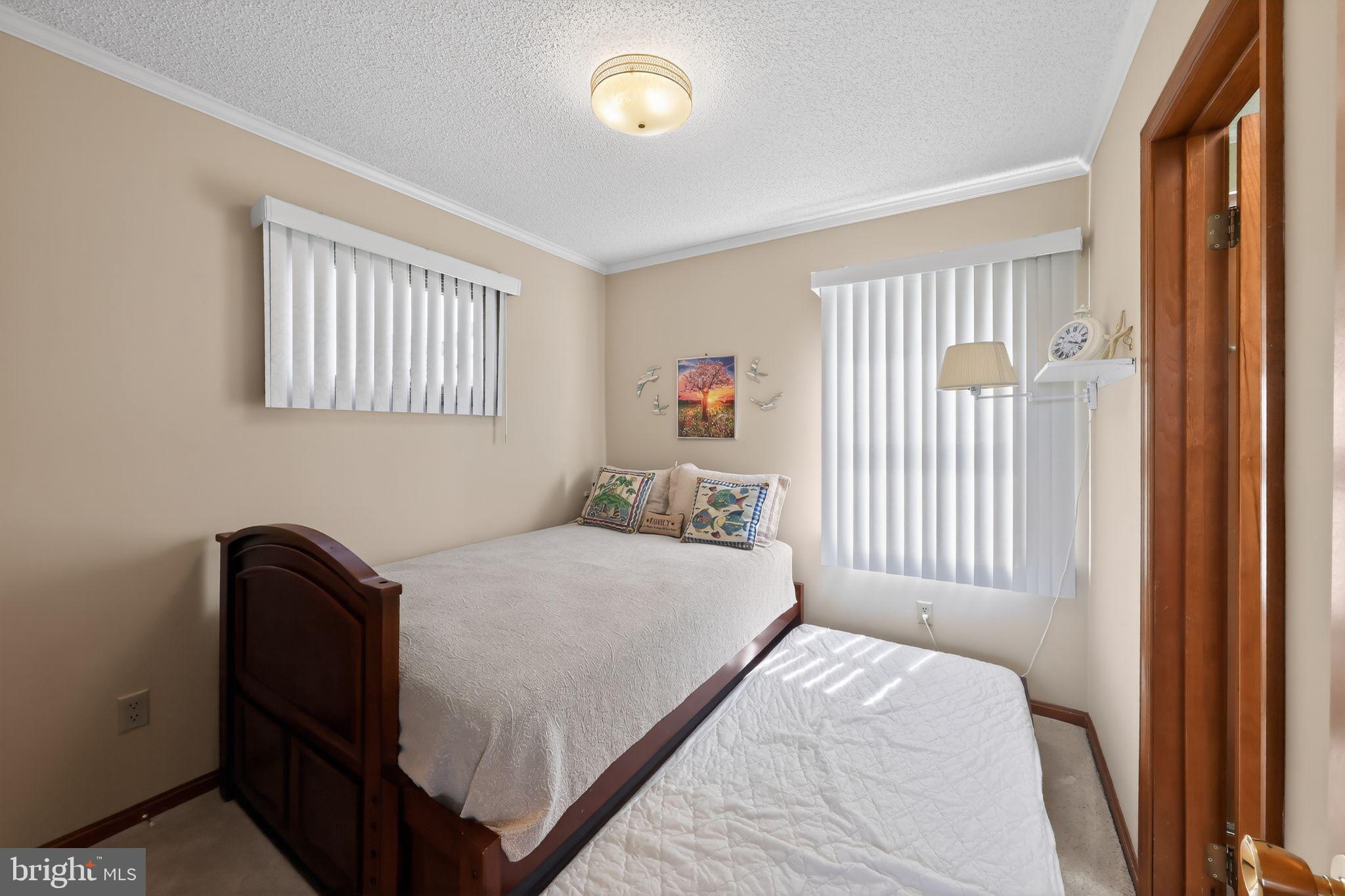 WEST VIEW SHORES - Residential