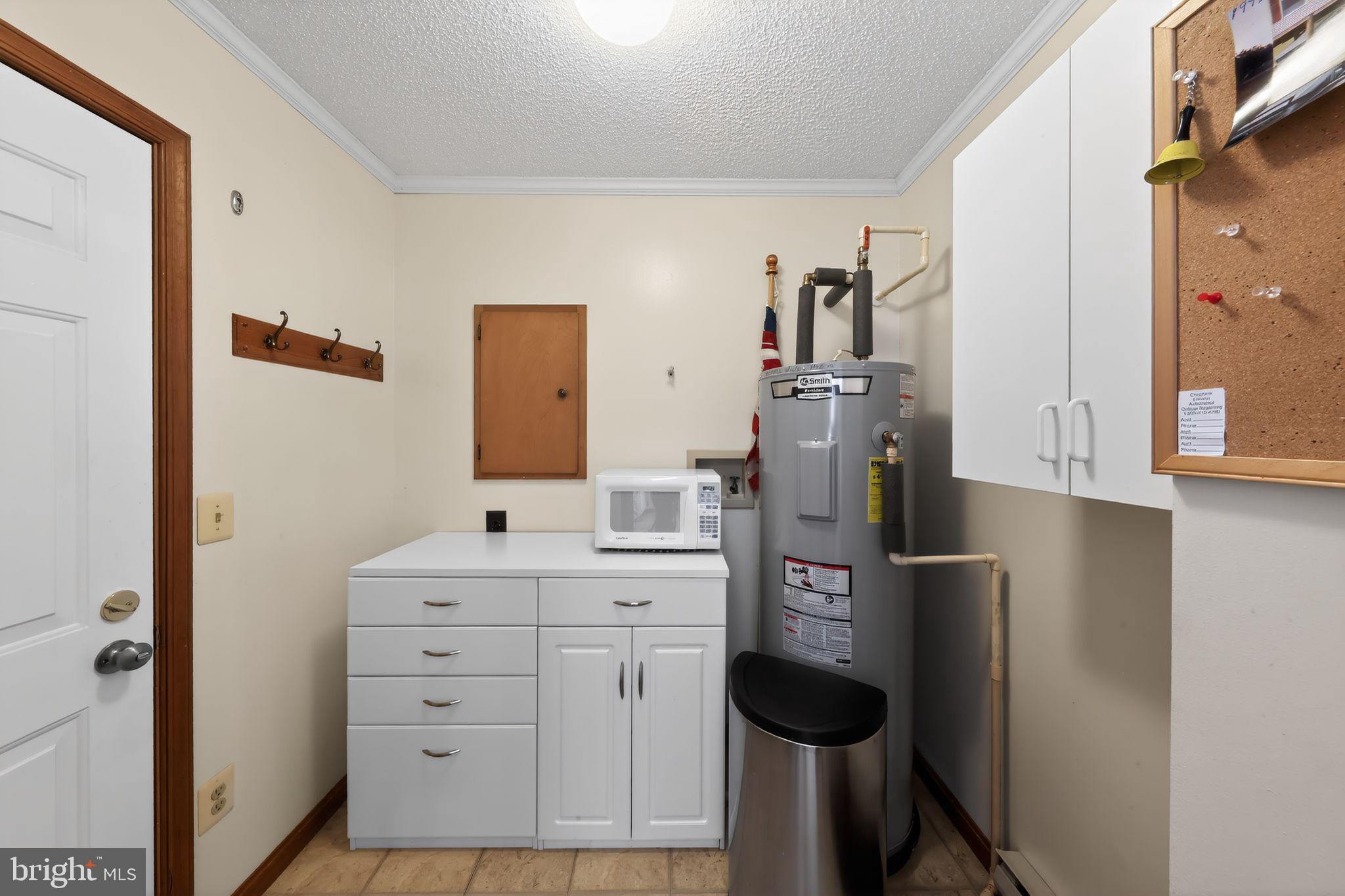 WEST VIEW SHORES - Residential