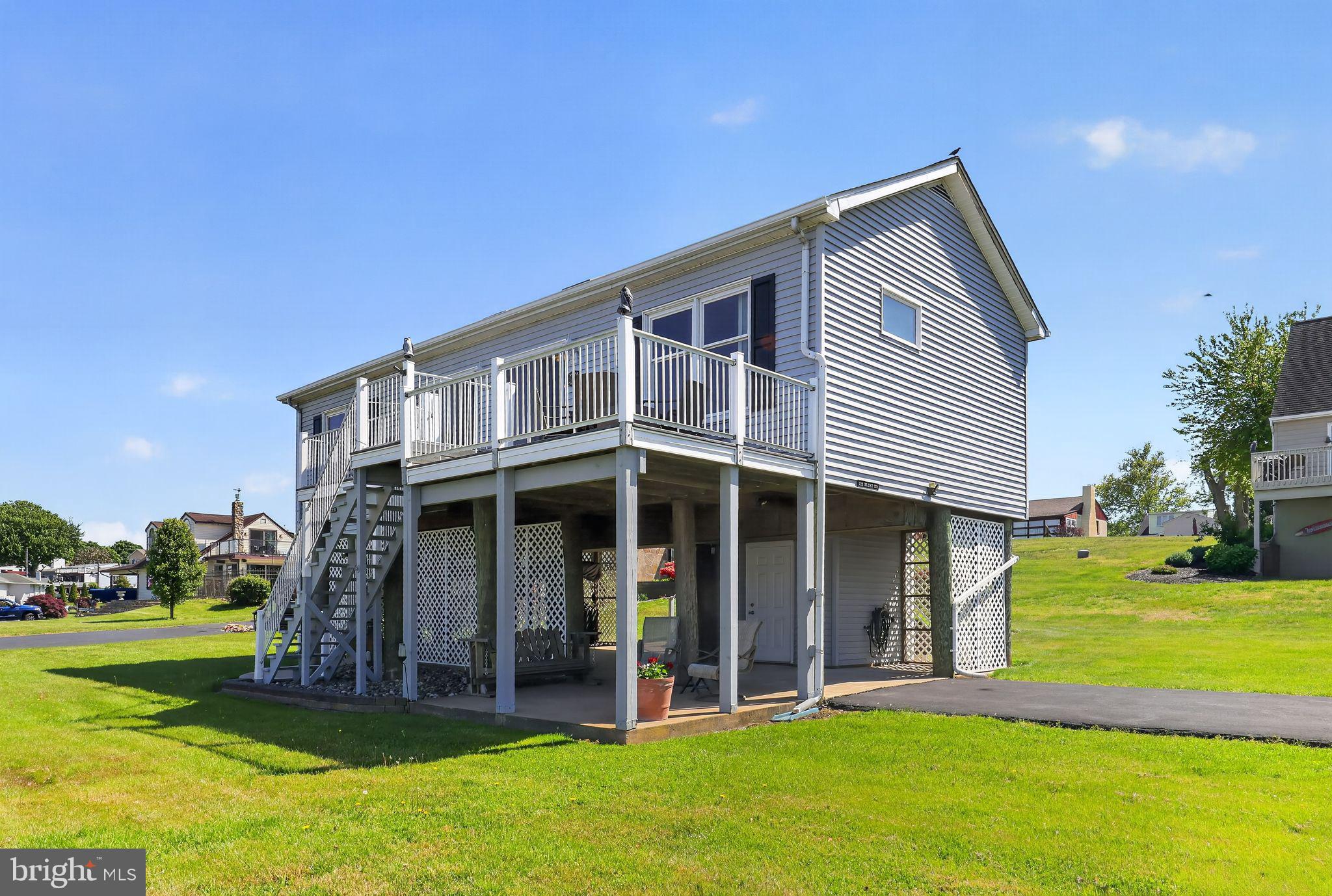 WEST VIEW SHORES - Residential