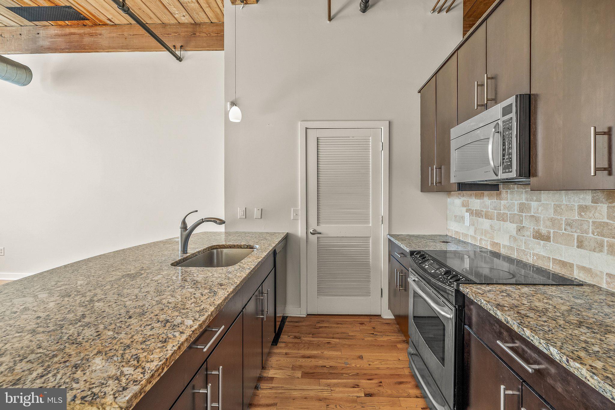 OLDE KENSINGTON - Residential