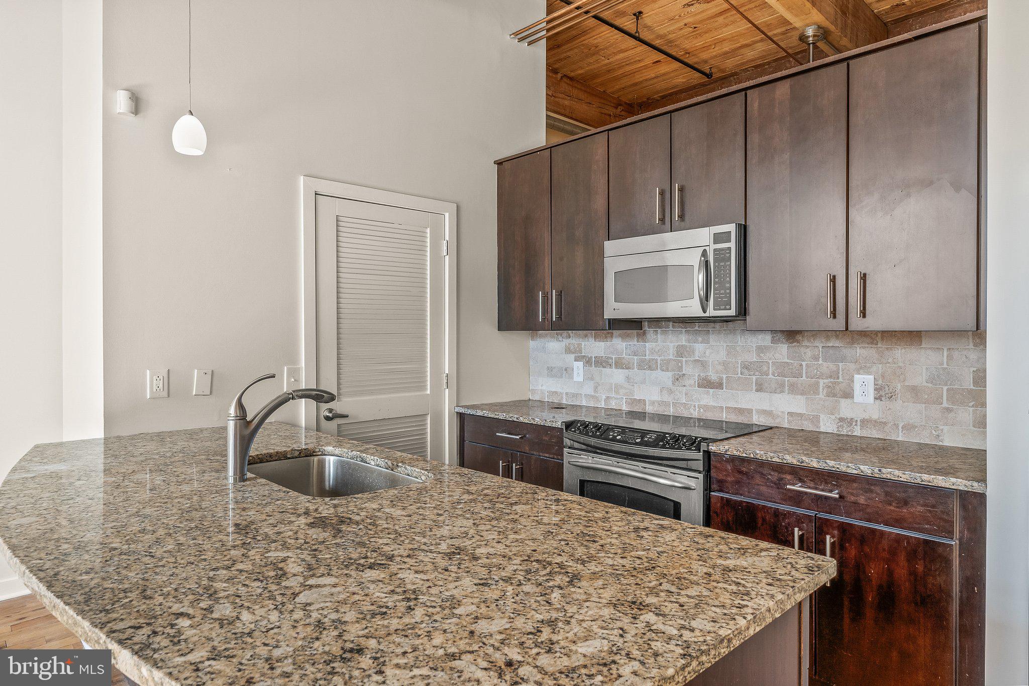 OLDE KENSINGTON - Residential