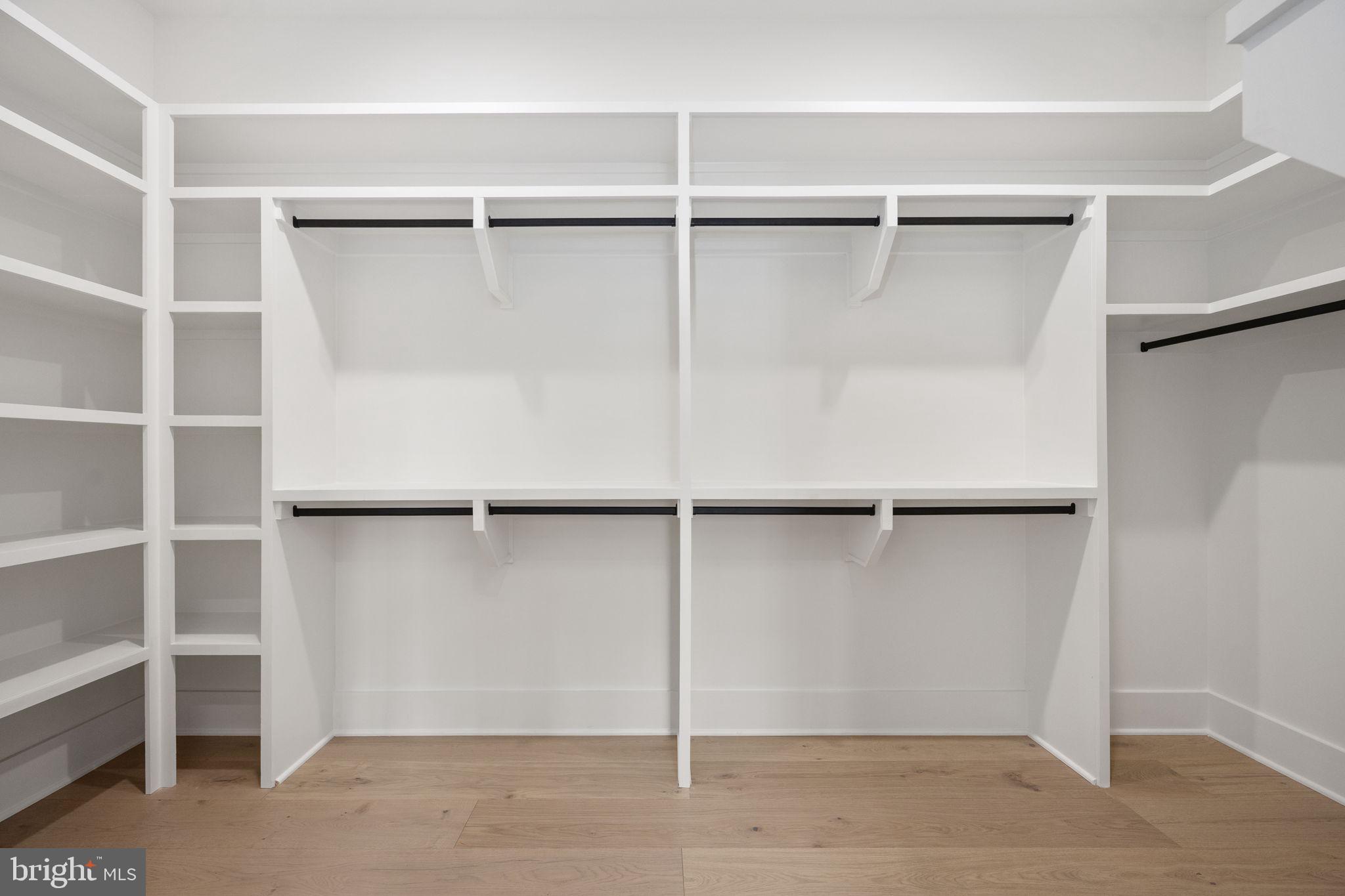 ROSNI ESTATES - Residential