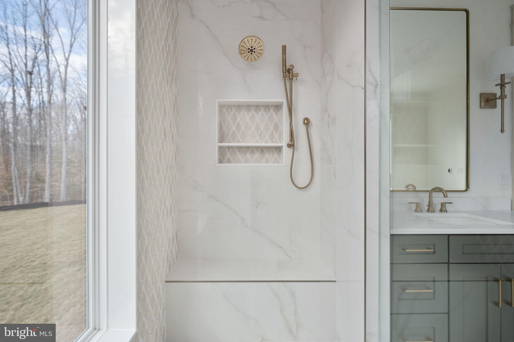 ROSNI ESTATES - Residential