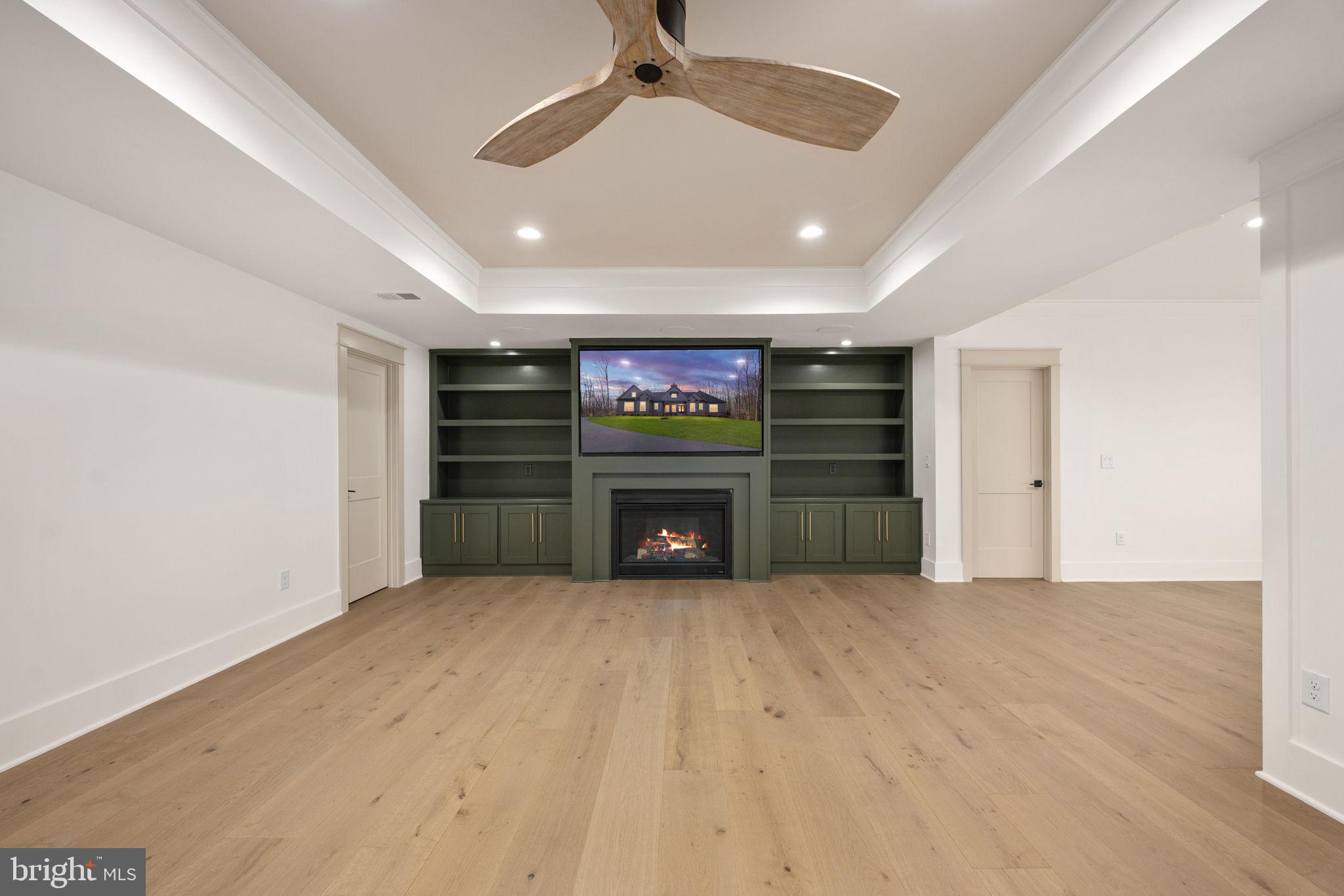 ROSNI ESTATES - Residential