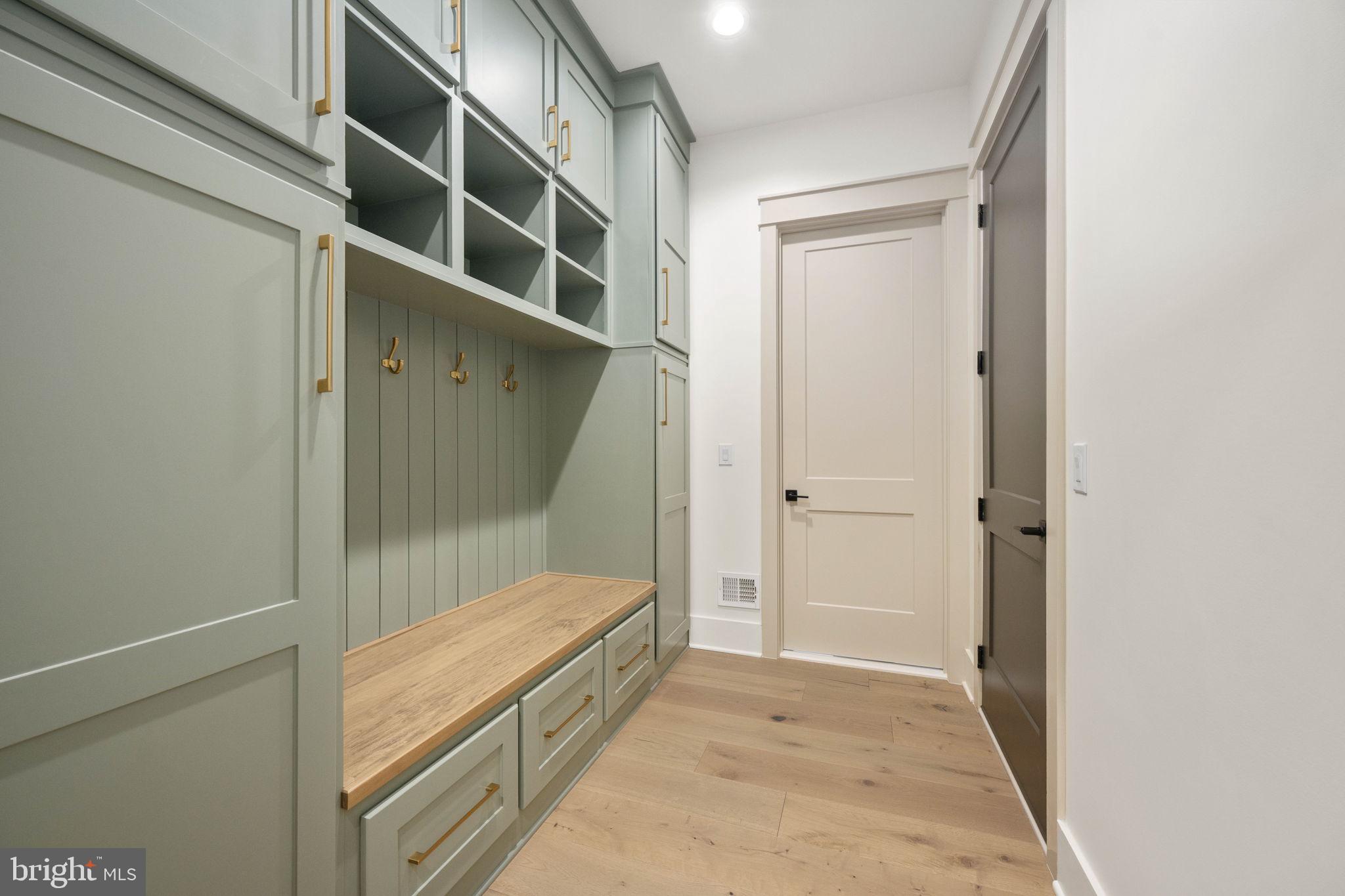 ROSNI ESTATES - Residential