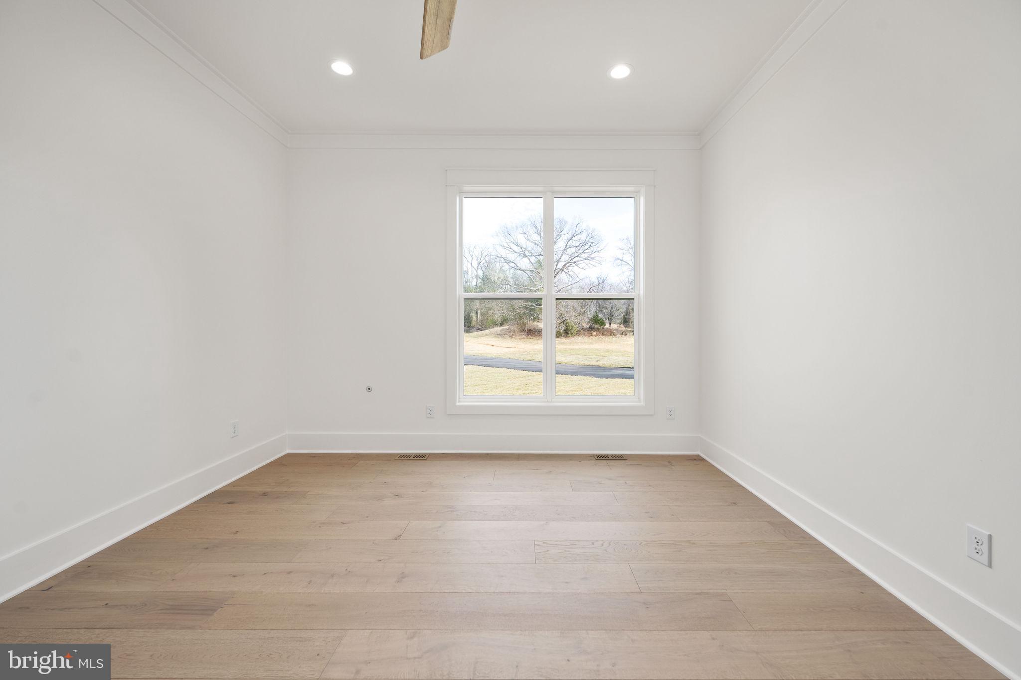 ROSNI ESTATES - Residential