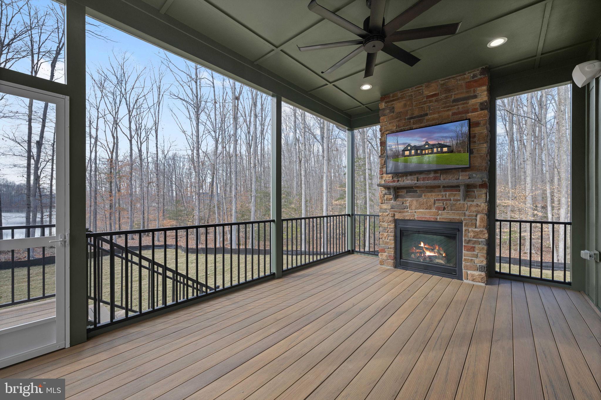 ROSNI ESTATES - Residential