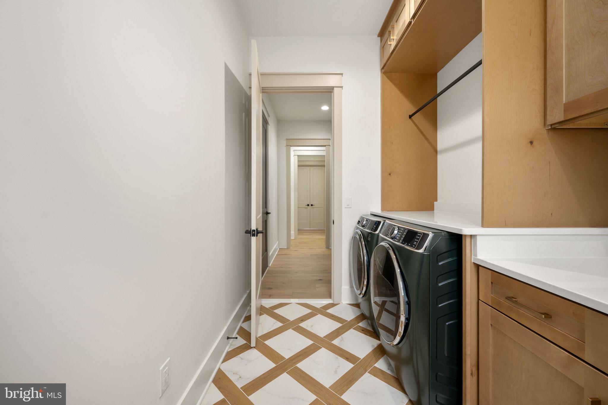 ROSNI ESTATES - Residential