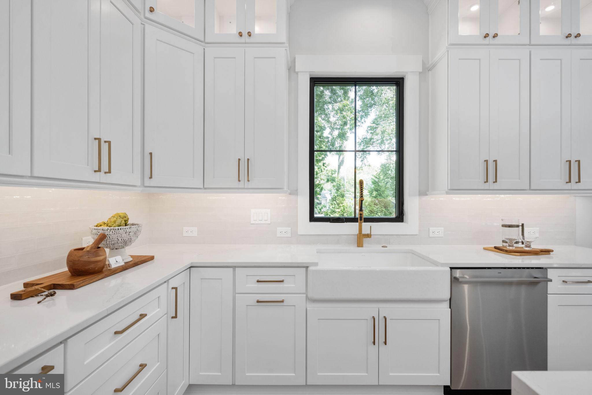 ROSNI ESTATES - Residential