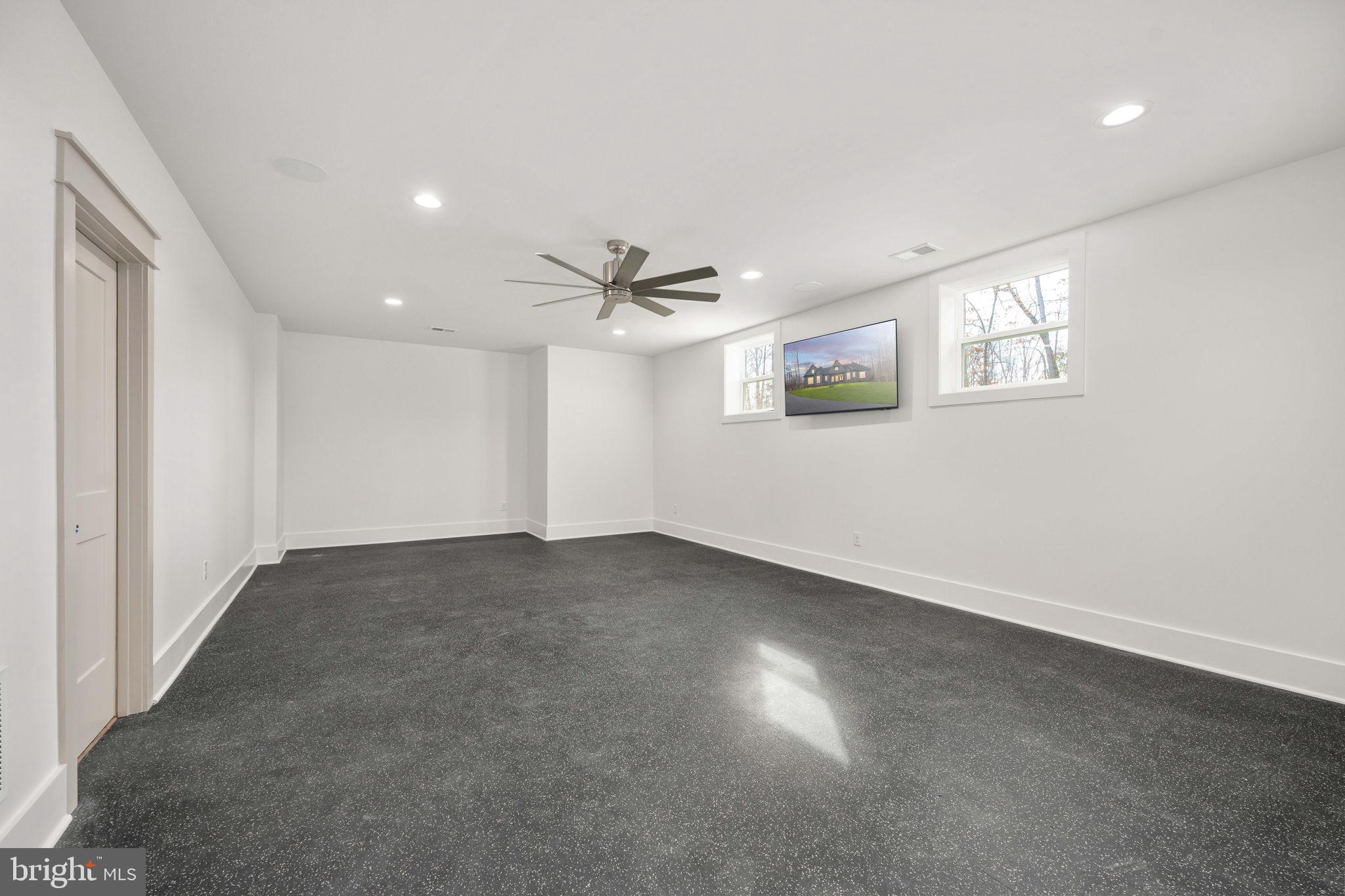 ROSNI ESTATES - Residential